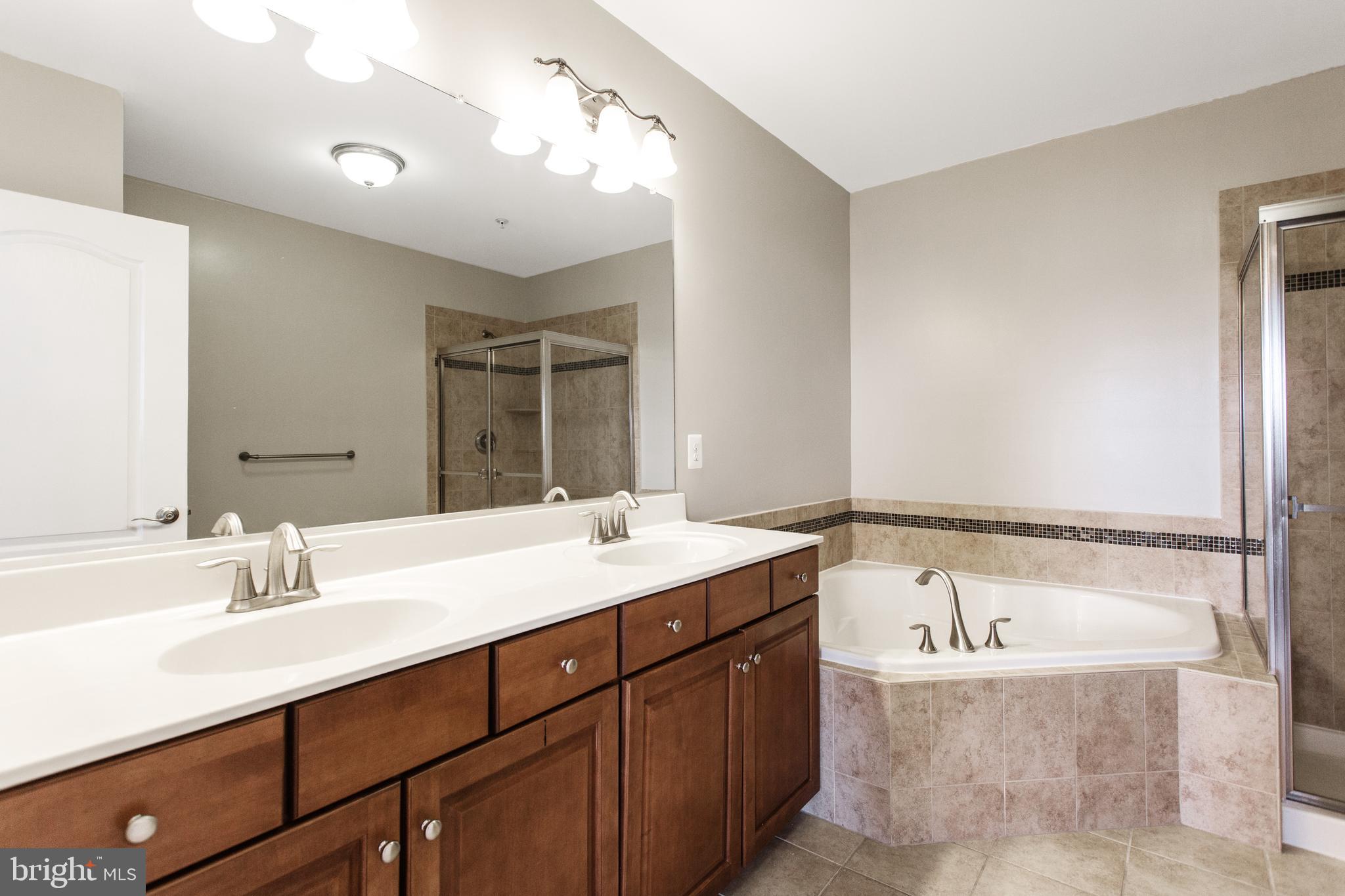 ARORA HILLS - Residential