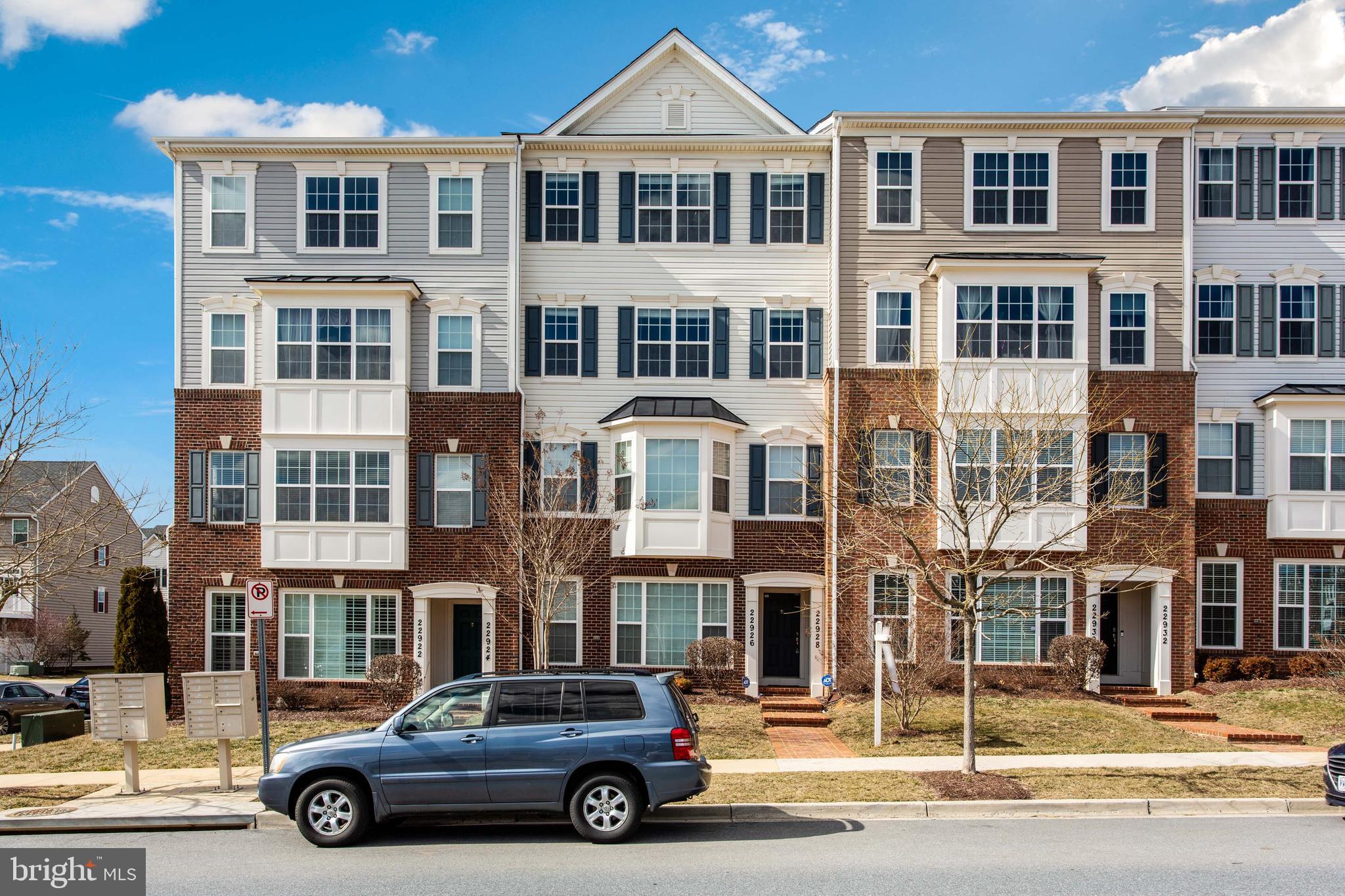 ARORA HILLS - Residential