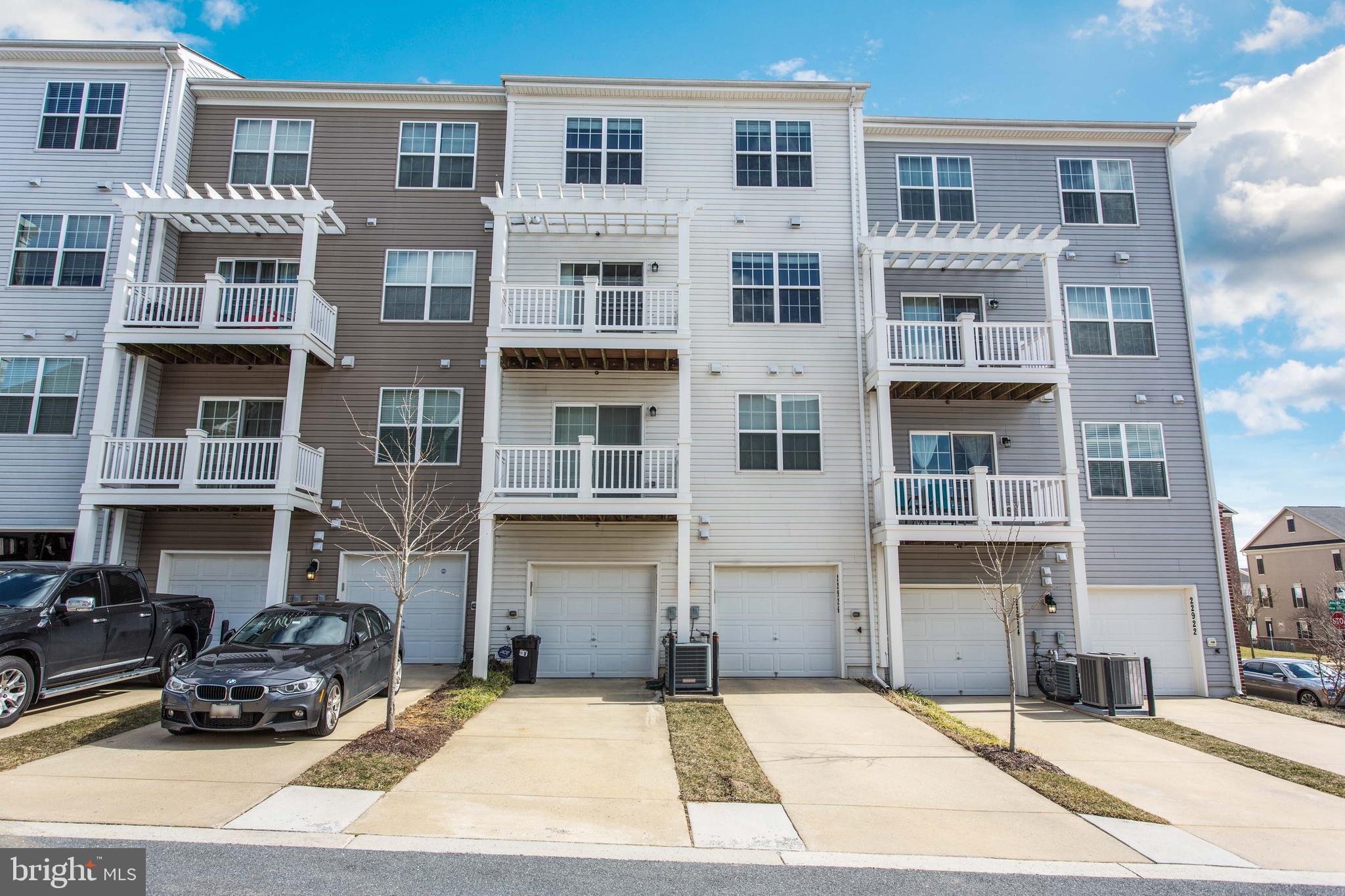 ARORA HILLS - Residential