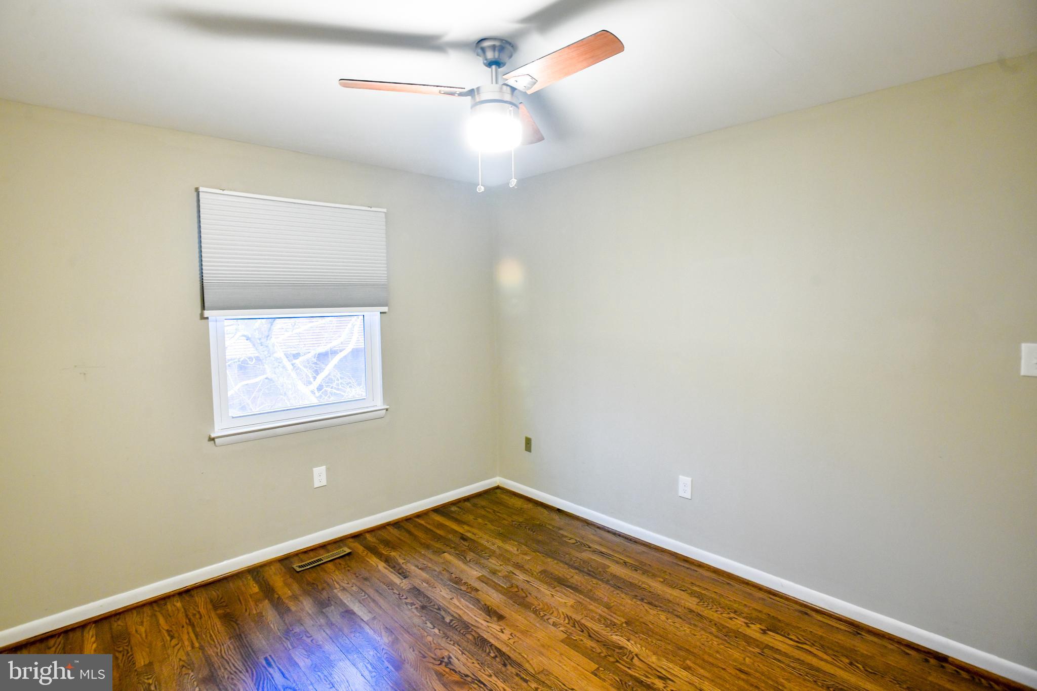 QUEEN ANNE VILLAGE - Residential