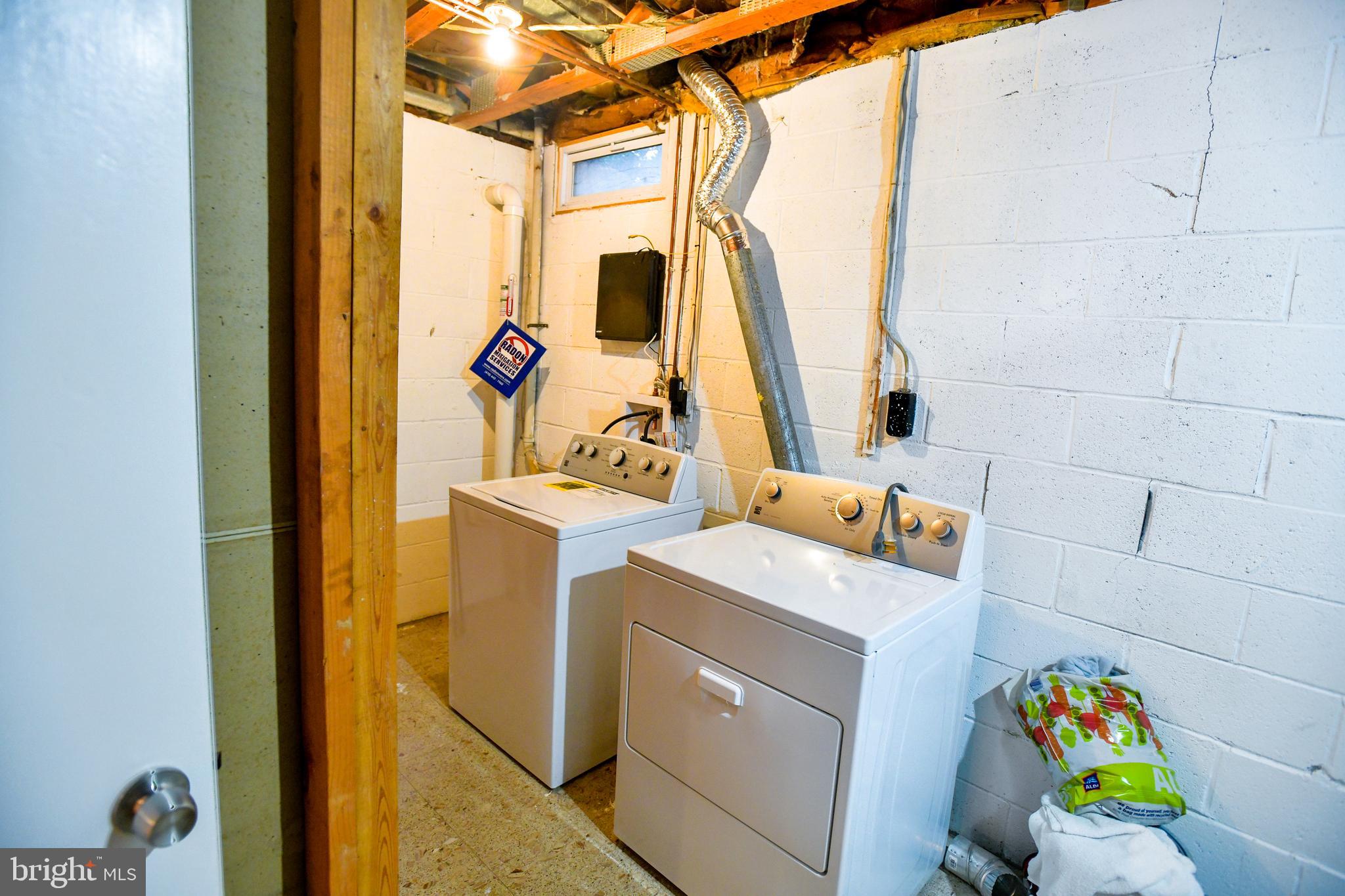 QUEEN ANNE VILLAGE - Residential