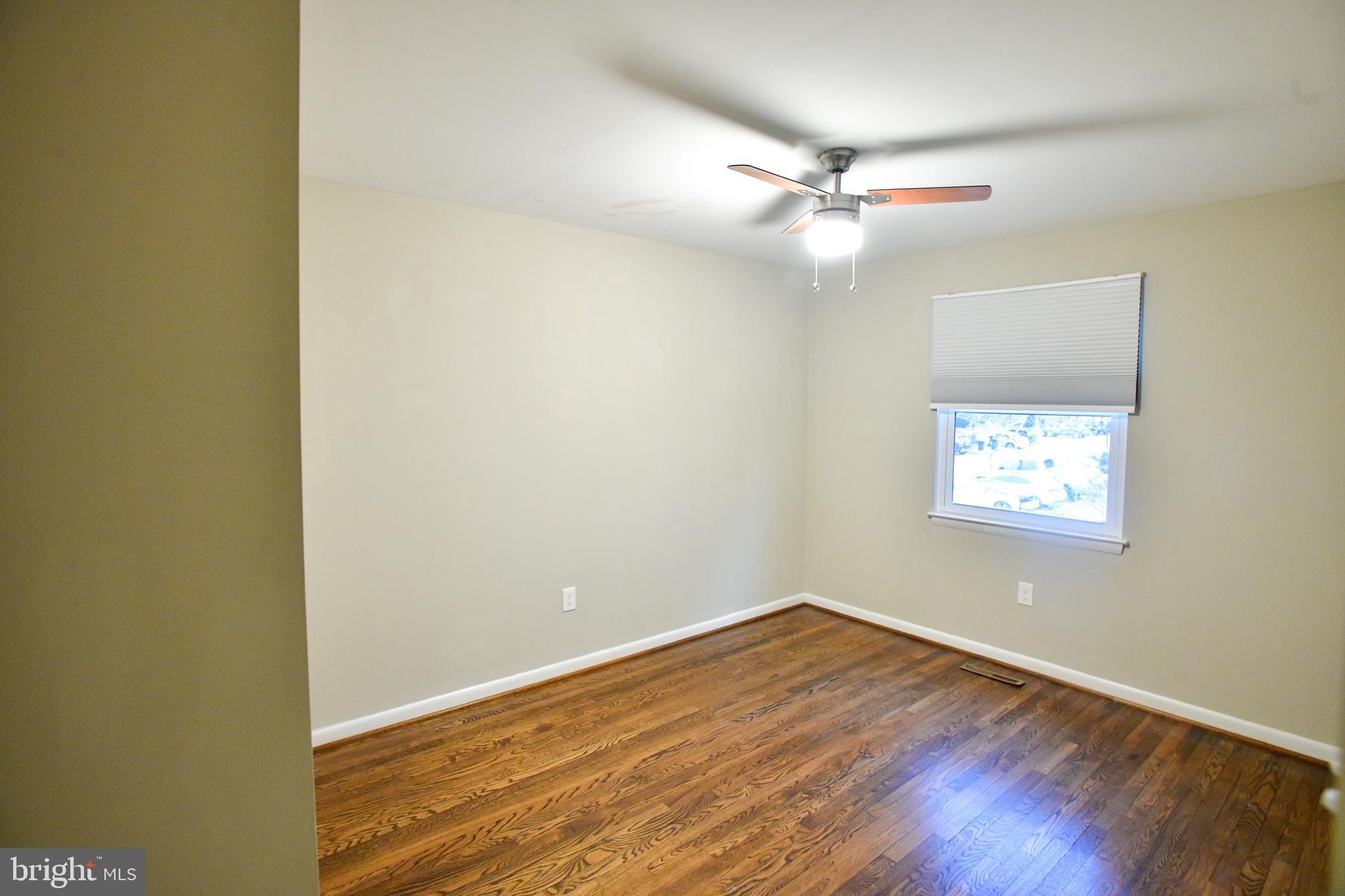 QUEEN ANNE VILLAGE - Residential