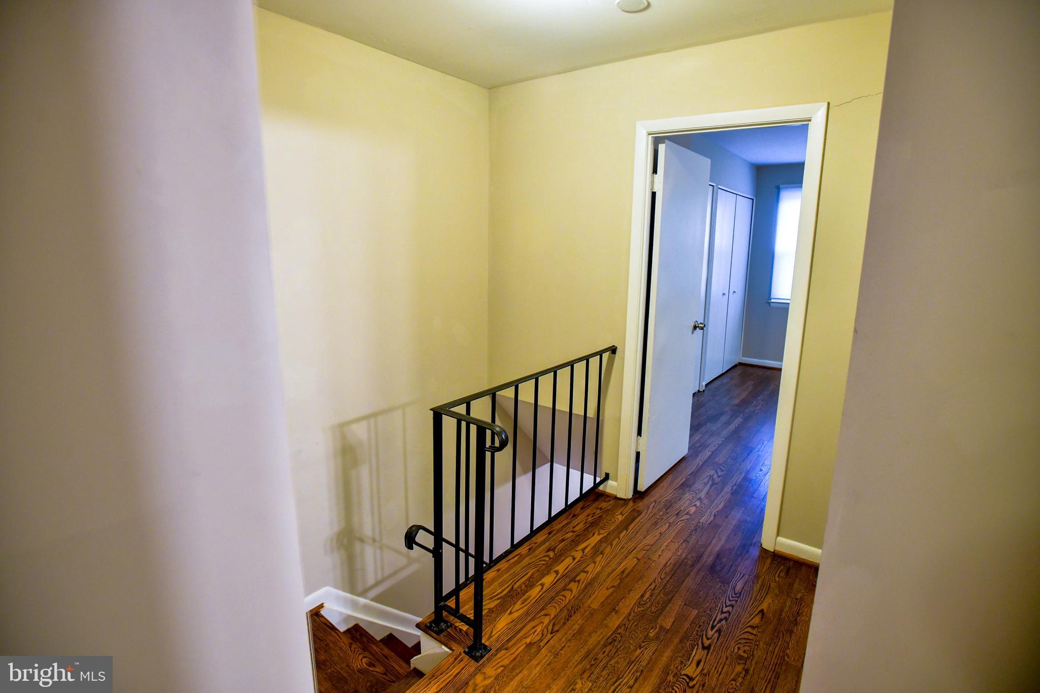 QUEEN ANNE VILLAGE - Residential