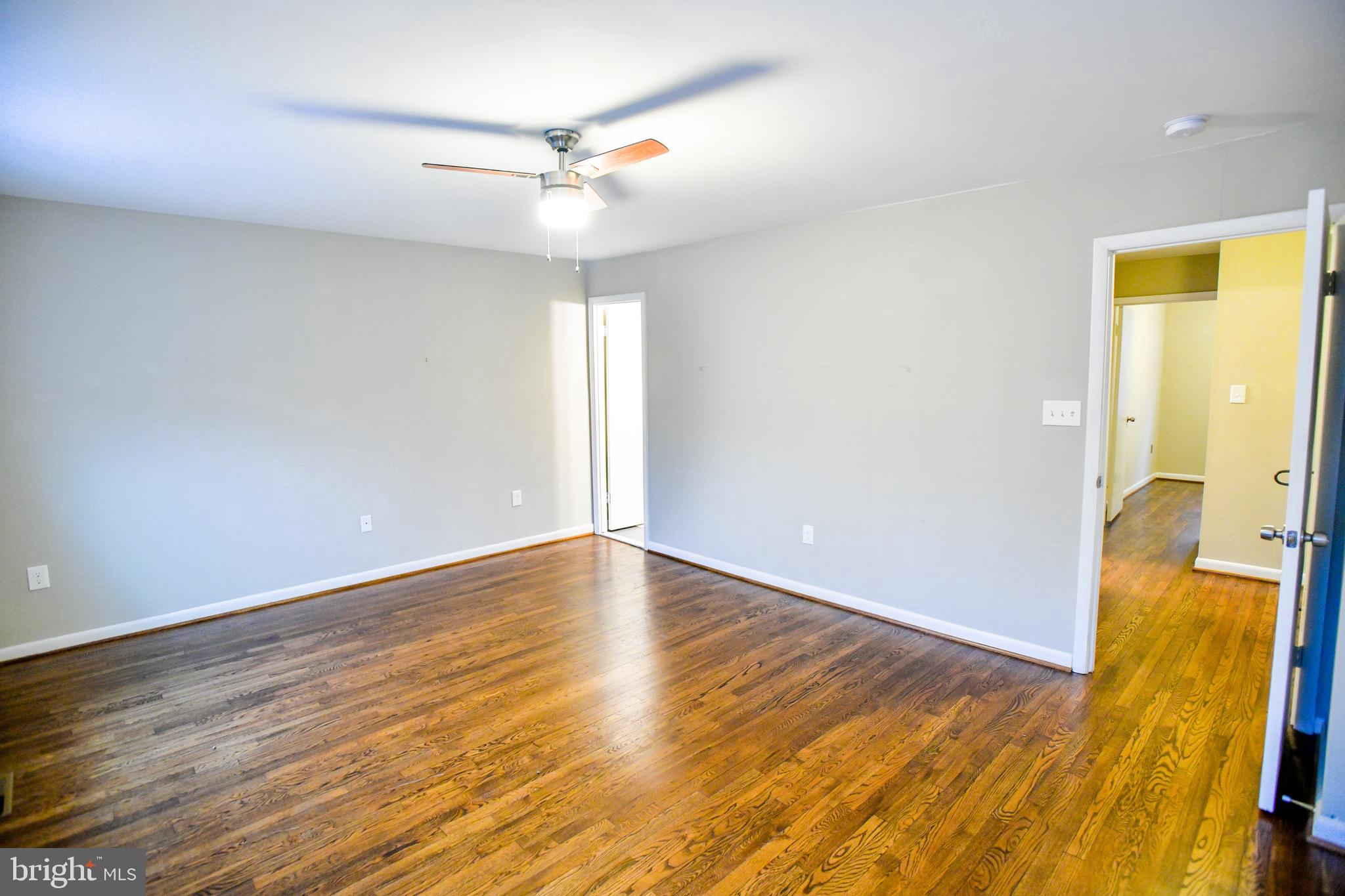 QUEEN ANNE VILLAGE - Residential