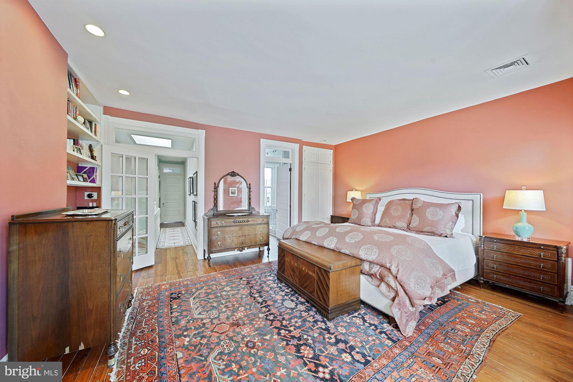 GEORGETOWN - Residential