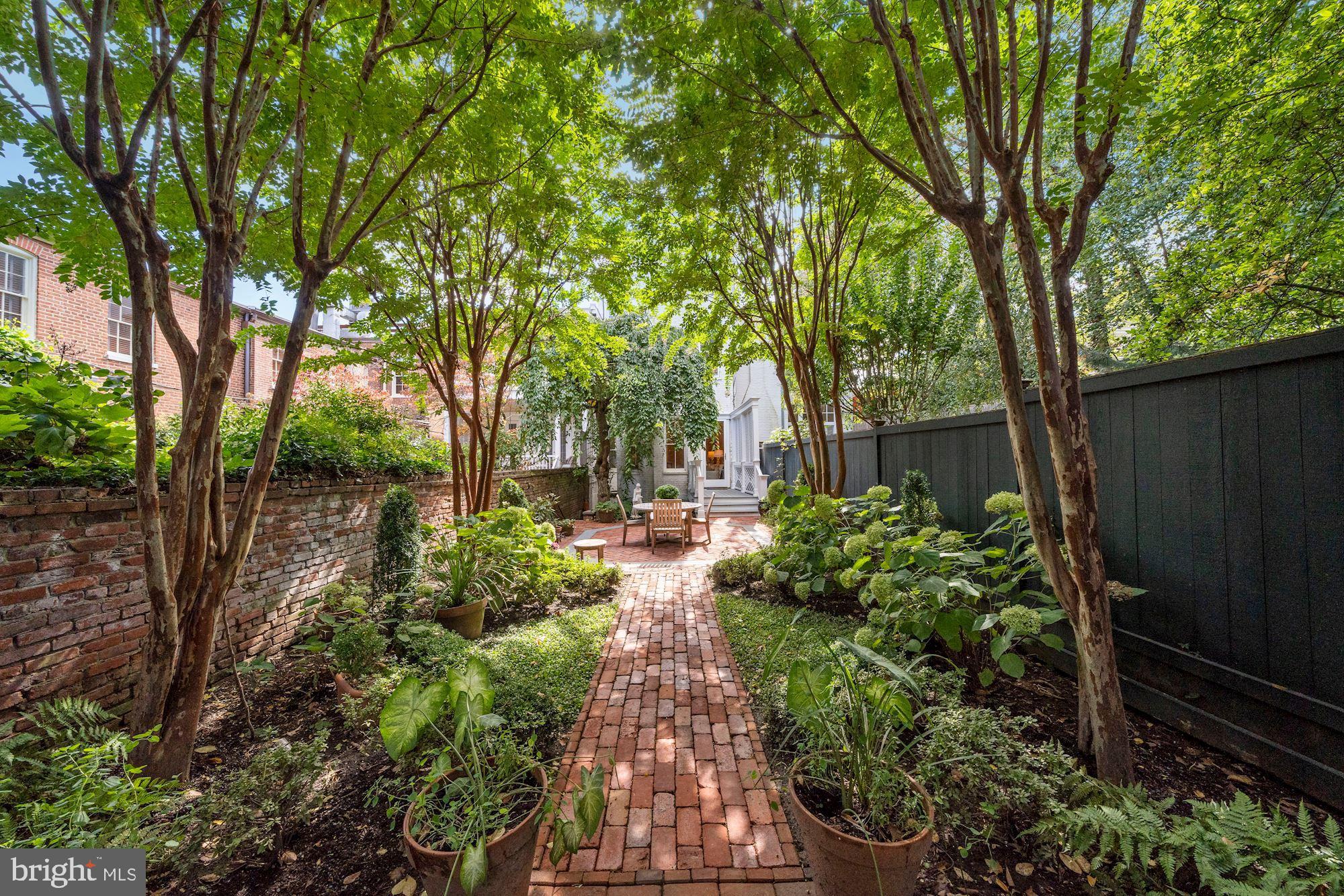 GEORGETOWN - Residential