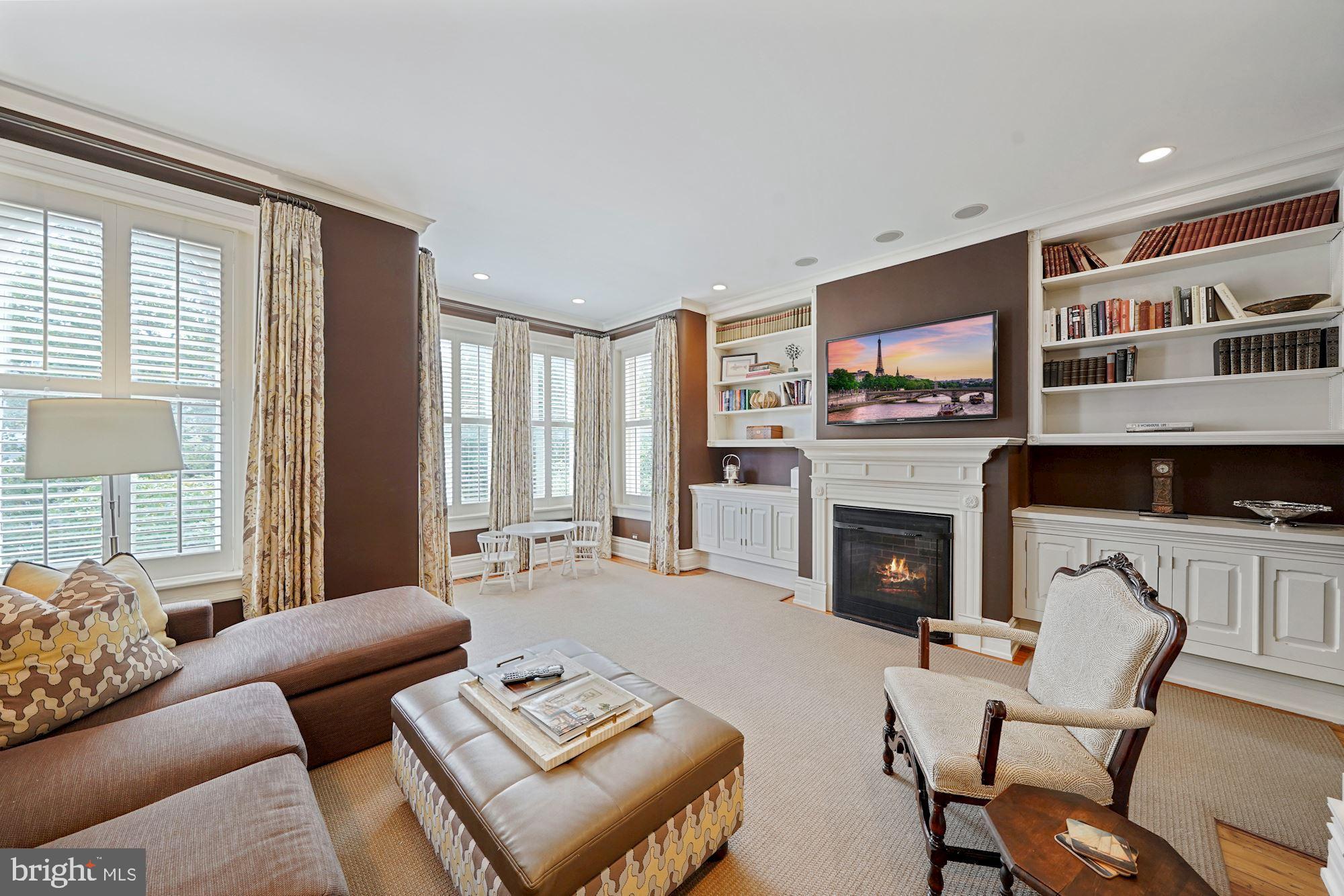 GEORGETOWN - Residential