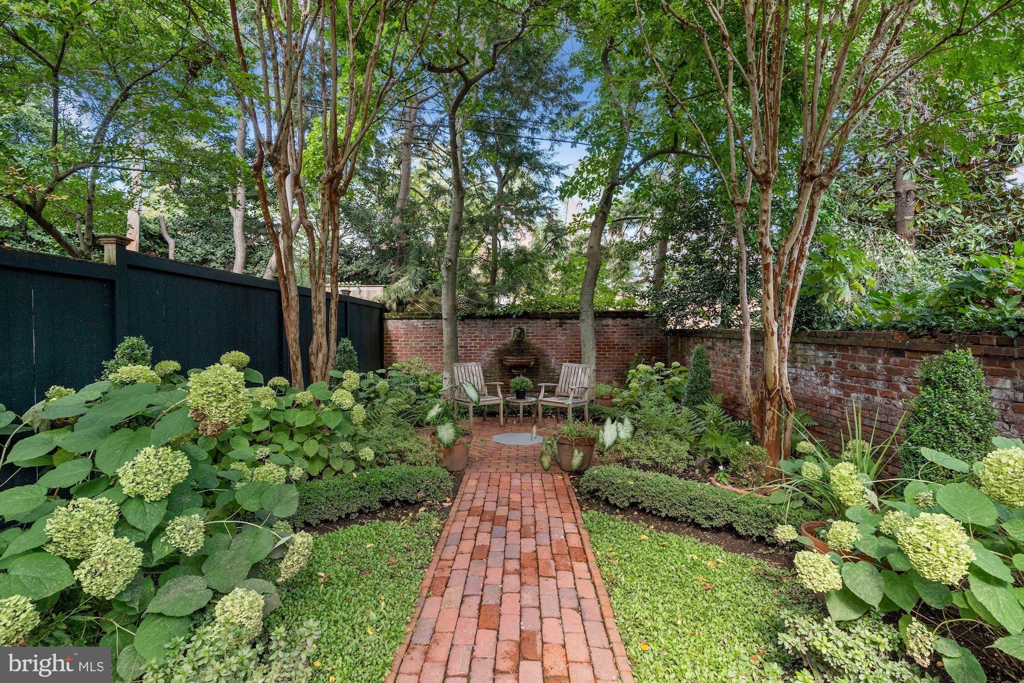 GEORGETOWN - Residential