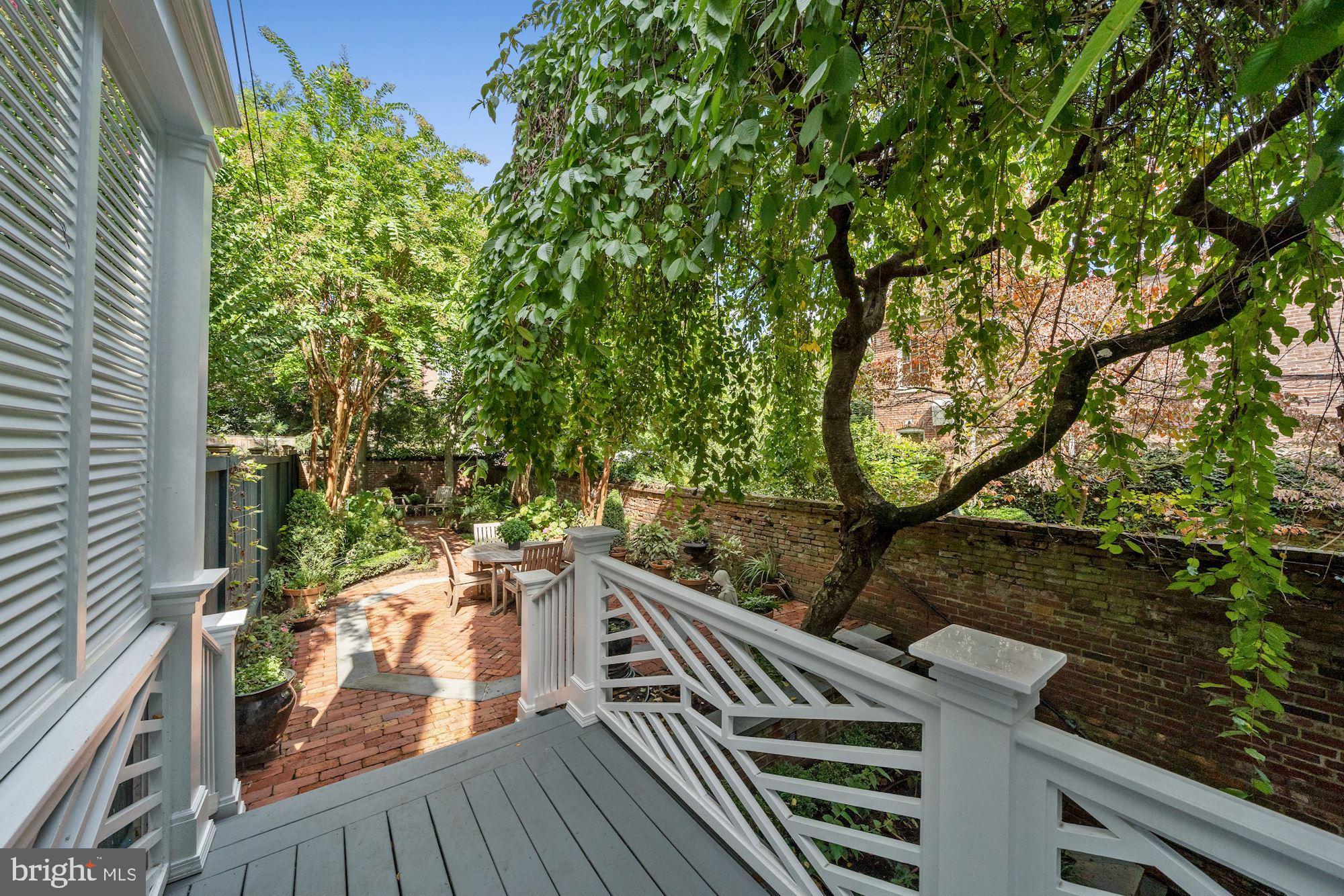 GEORGETOWN - Residential