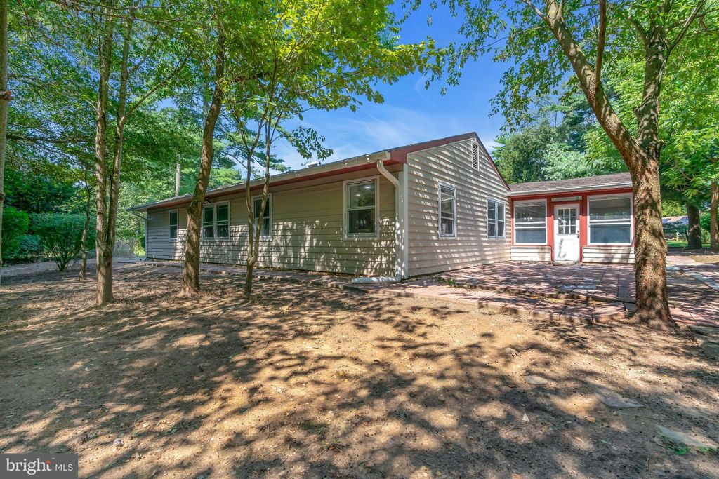 listing image 63