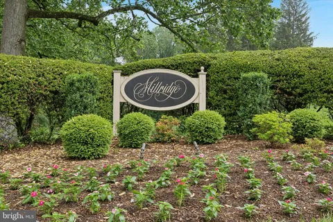 202 Summit Drive Unit B, Bryn Mawr, PA 19010 - MLS#: PADE2088850