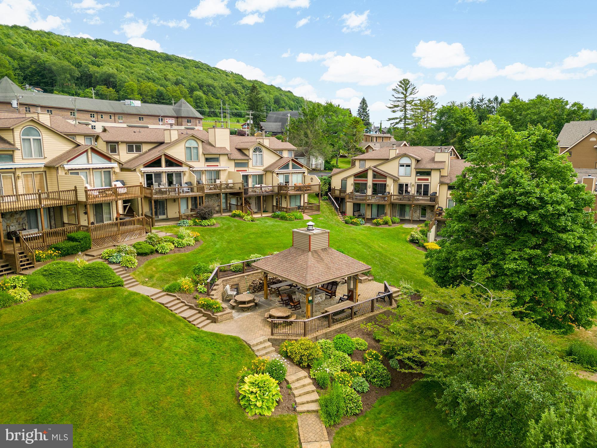 THE WILLOWS - Residential