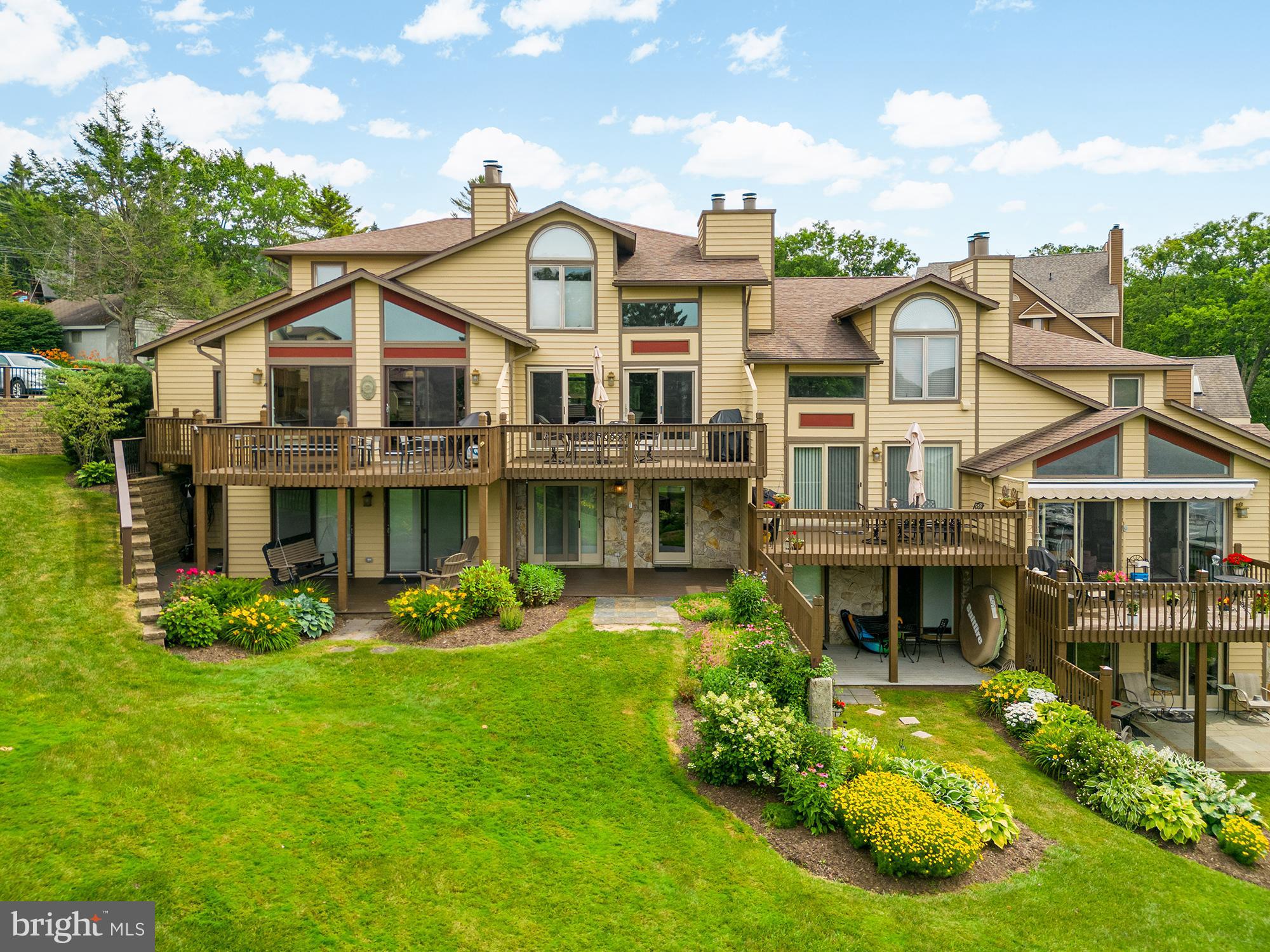 THE WILLOWS - Residential