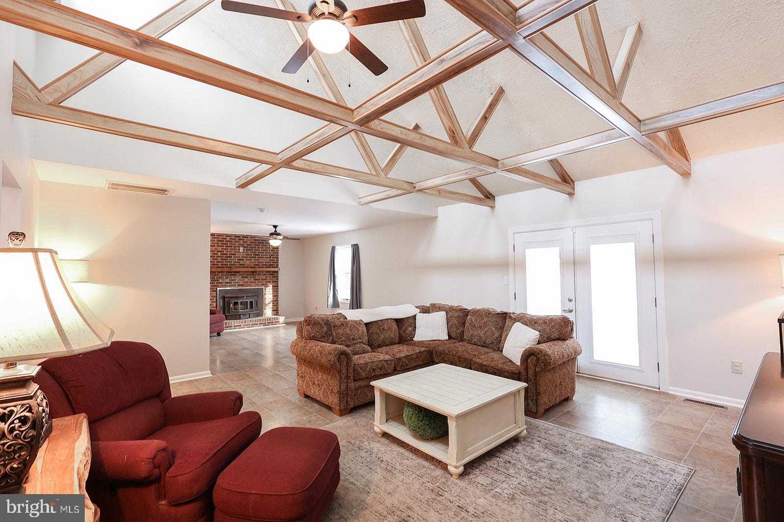 TOWN CREEK - Residential