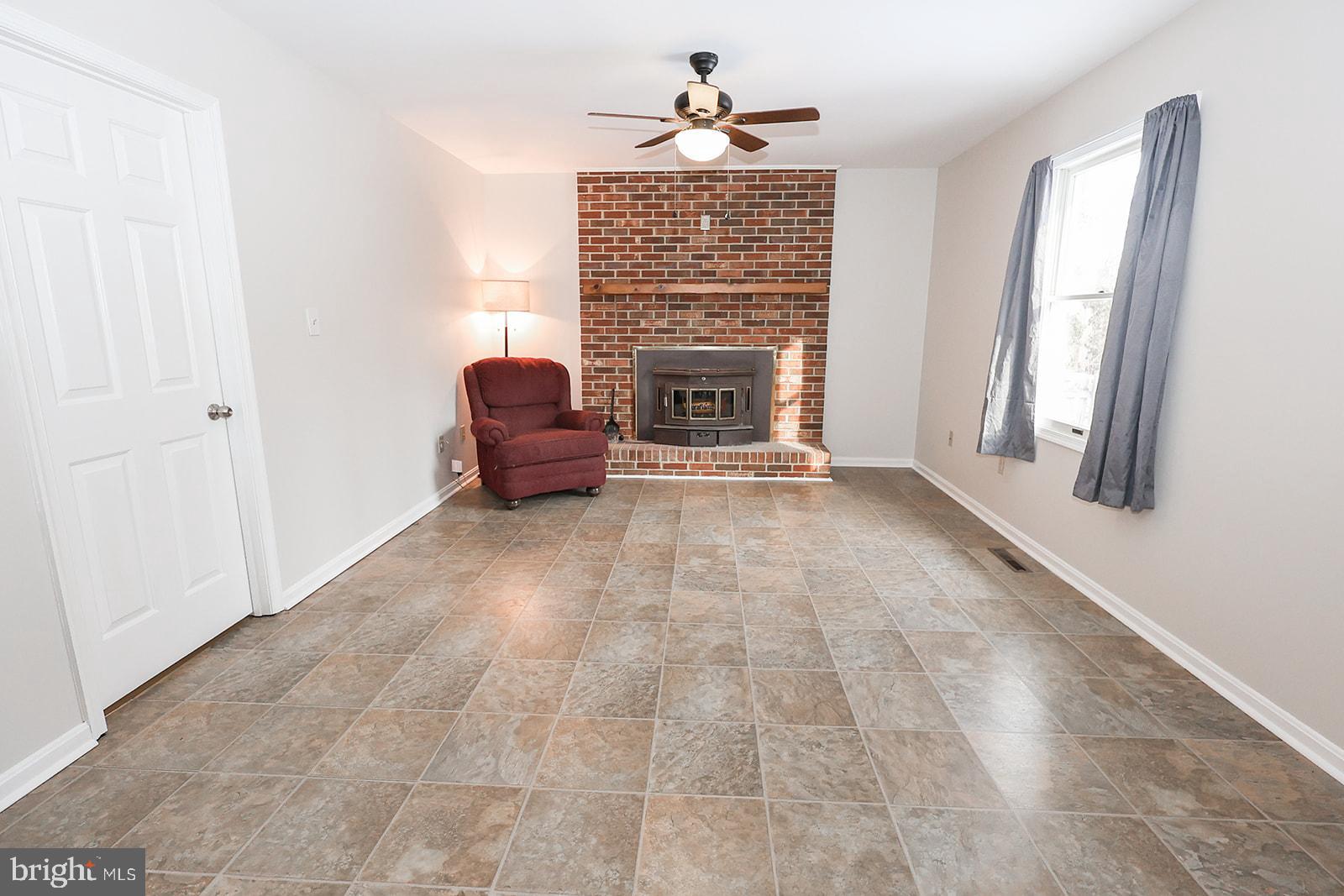 TOWN CREEK - Residential