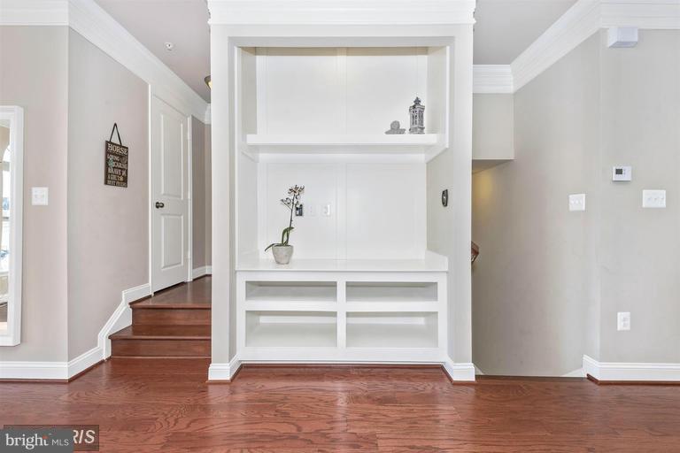 CLARKSBURG VILLAGE - Residential Lease