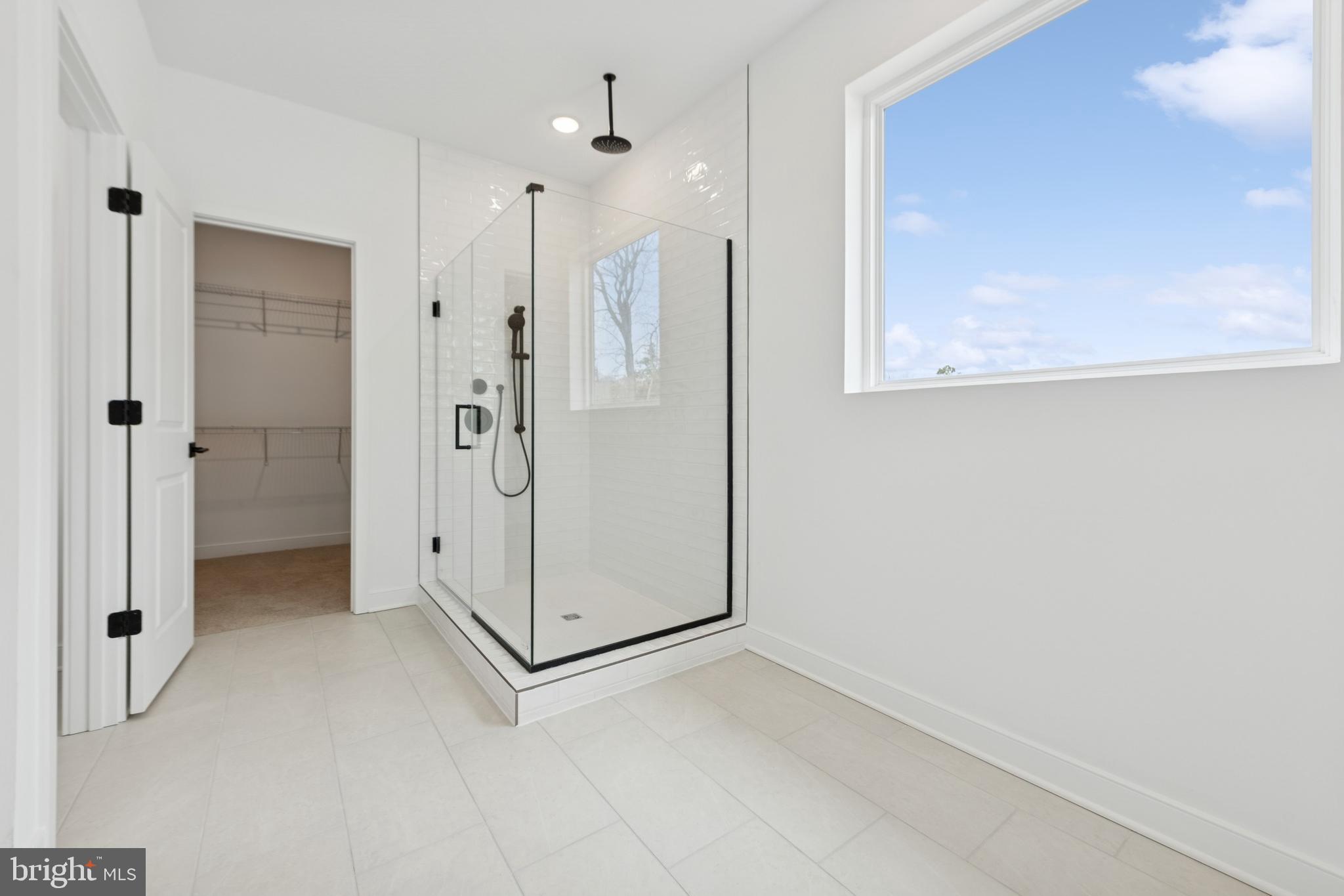 MONARCH GLEN - Residential