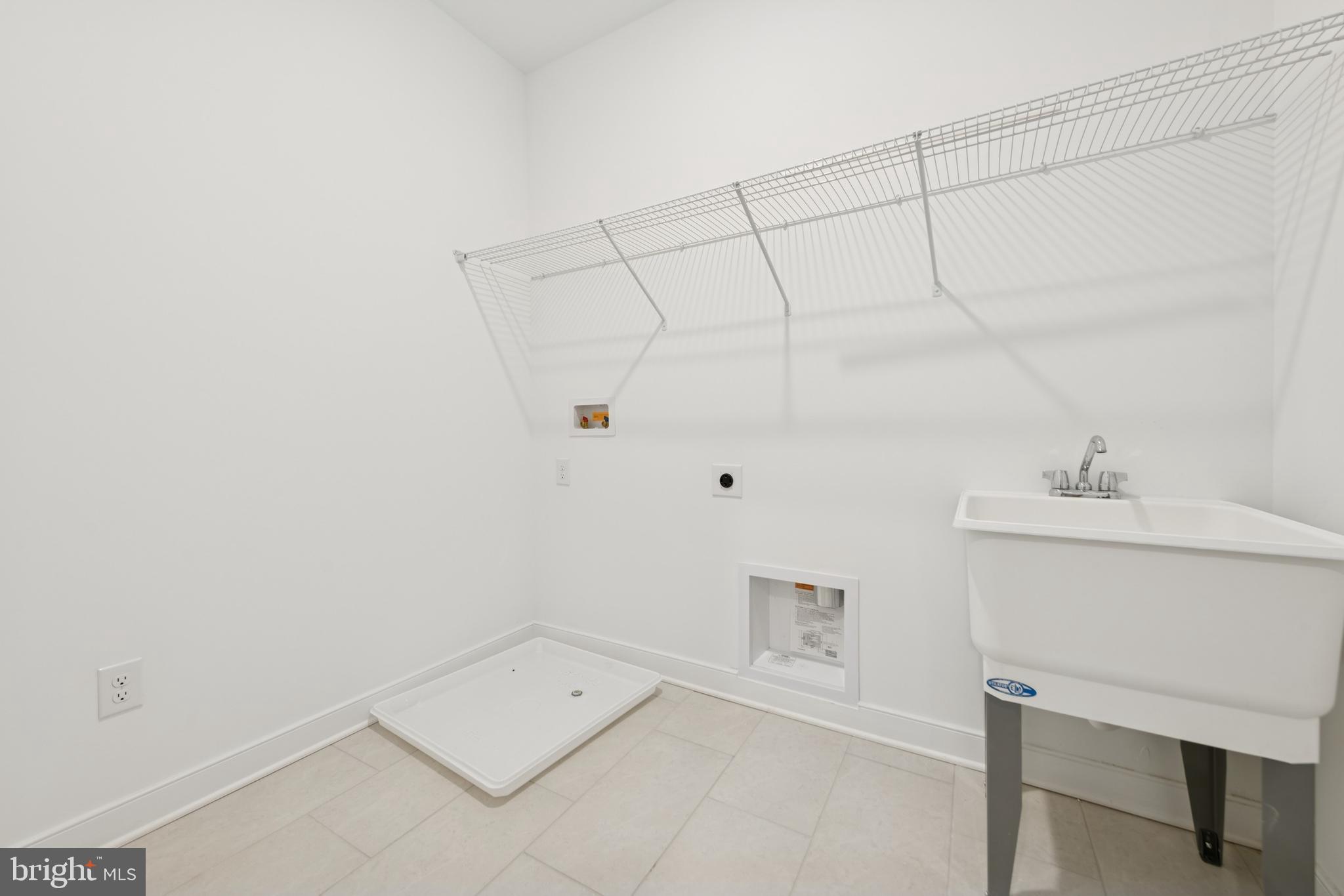 MONARCH GLEN - Residential