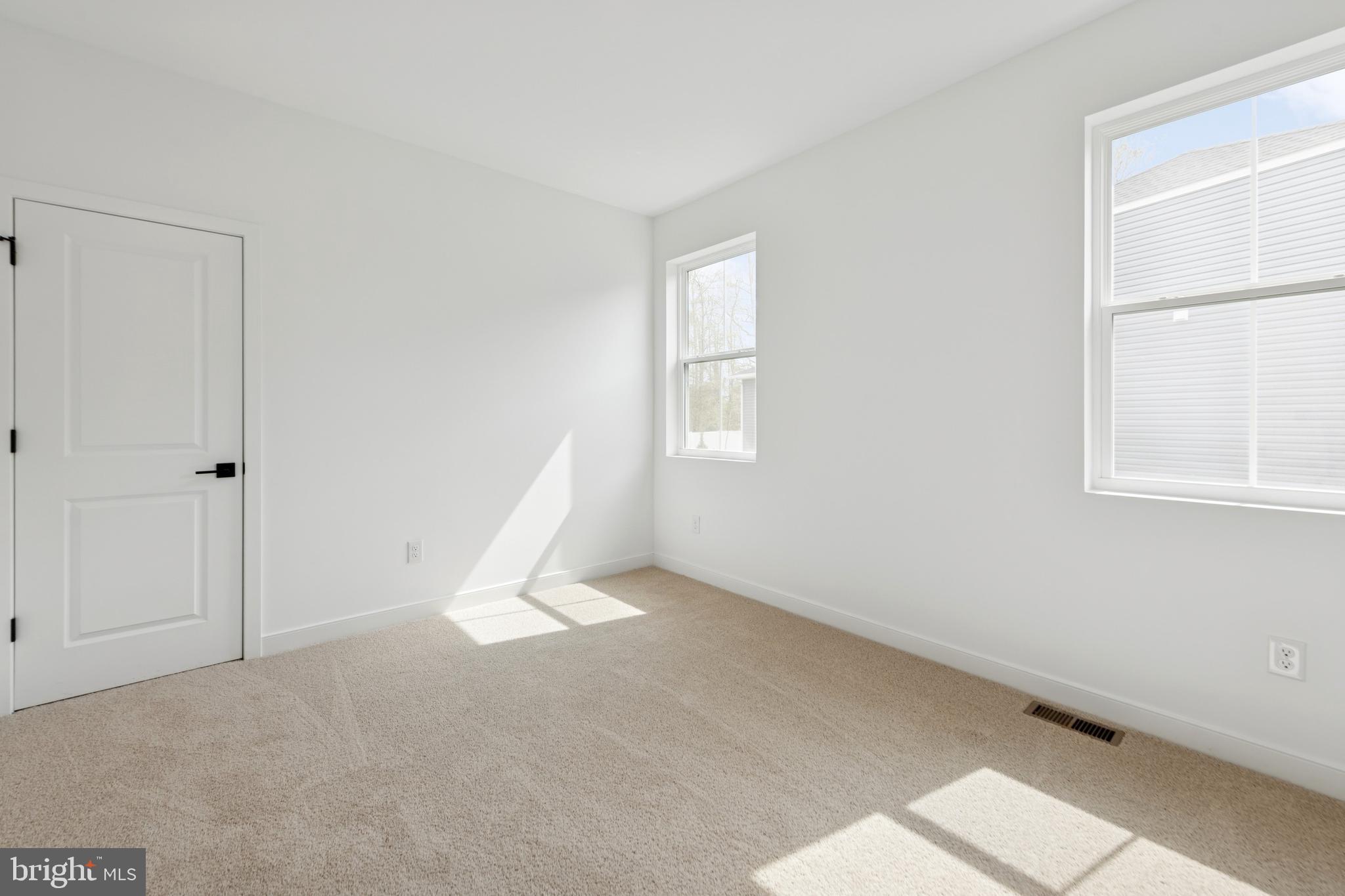 MONARCH GLEN - Residential