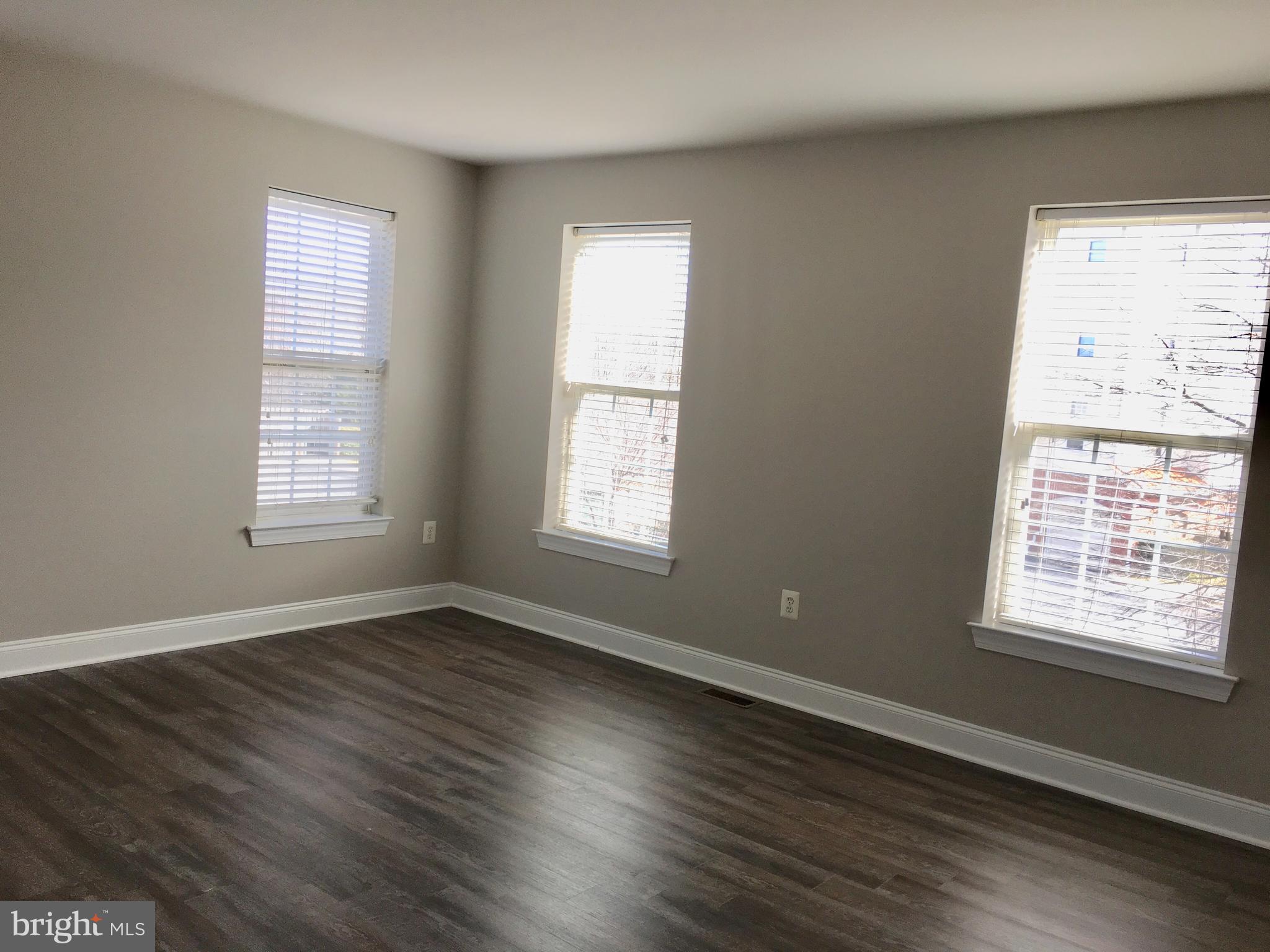 KENTLANDS - Residential Lease