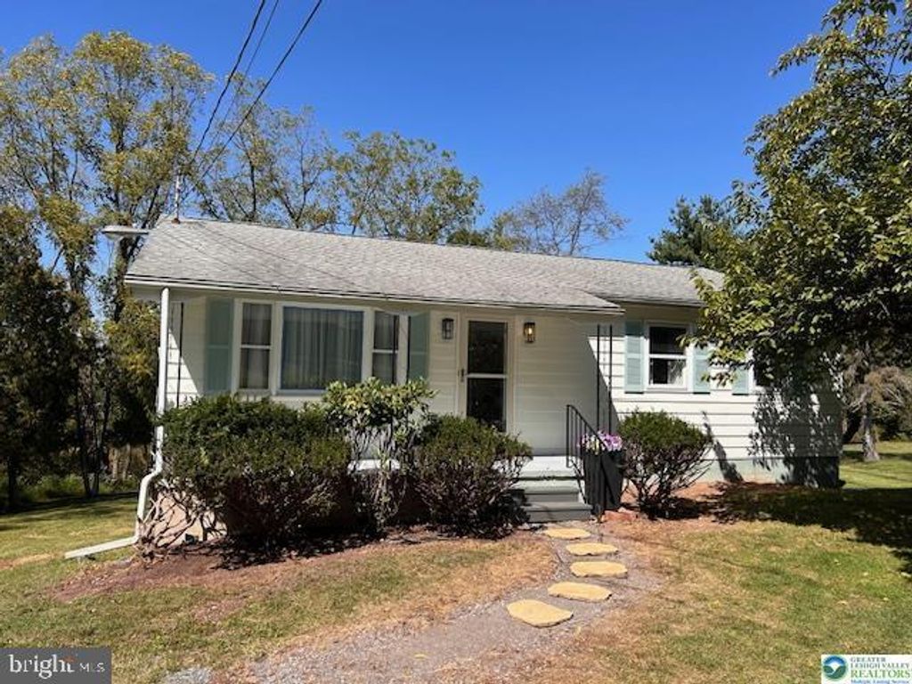Photo of 2395 Taylor Drive, COOPERSBURG, PA 18036 (MLS # PALH2013684)