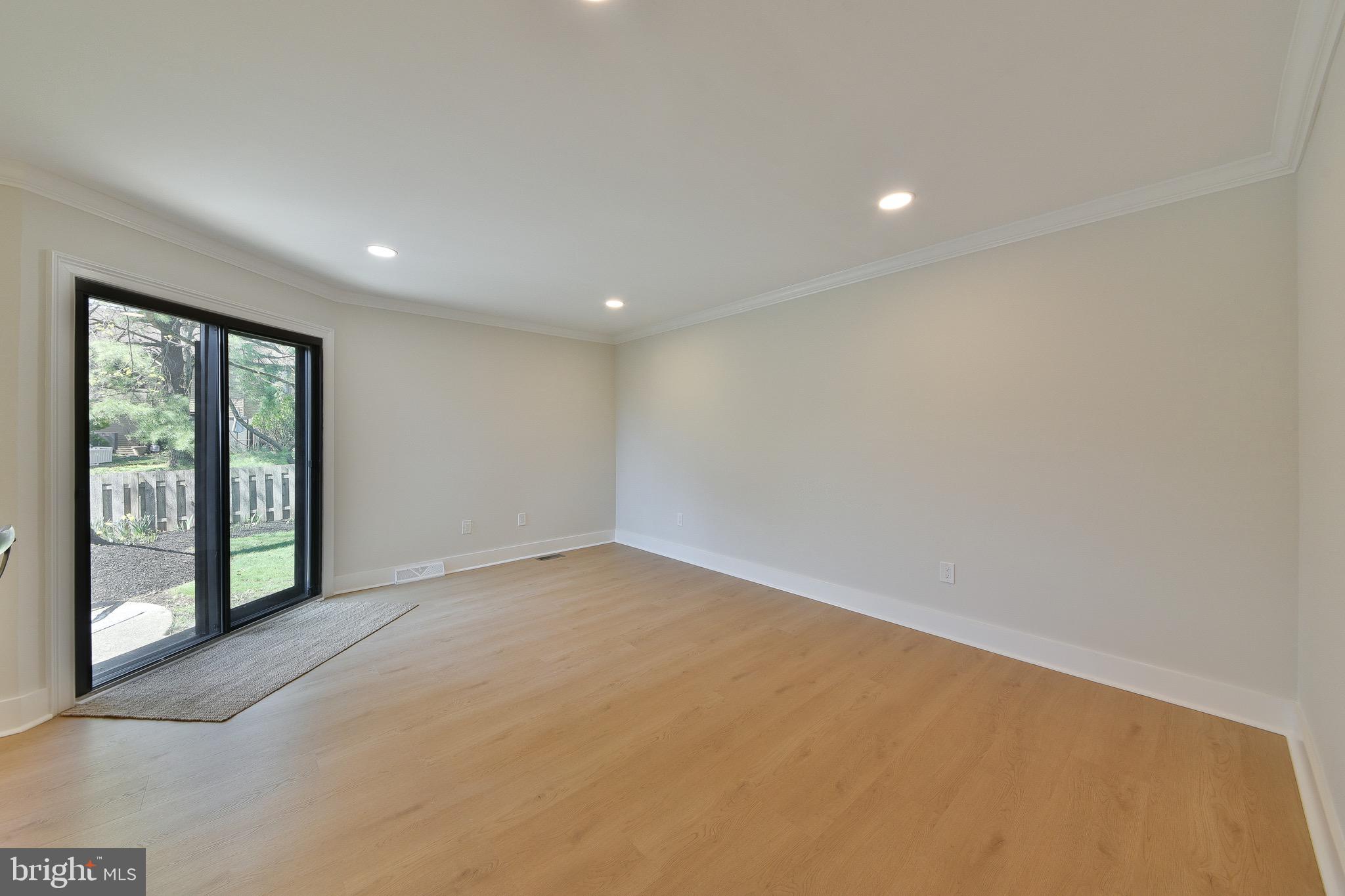 HEADLEY TRACE - Residential