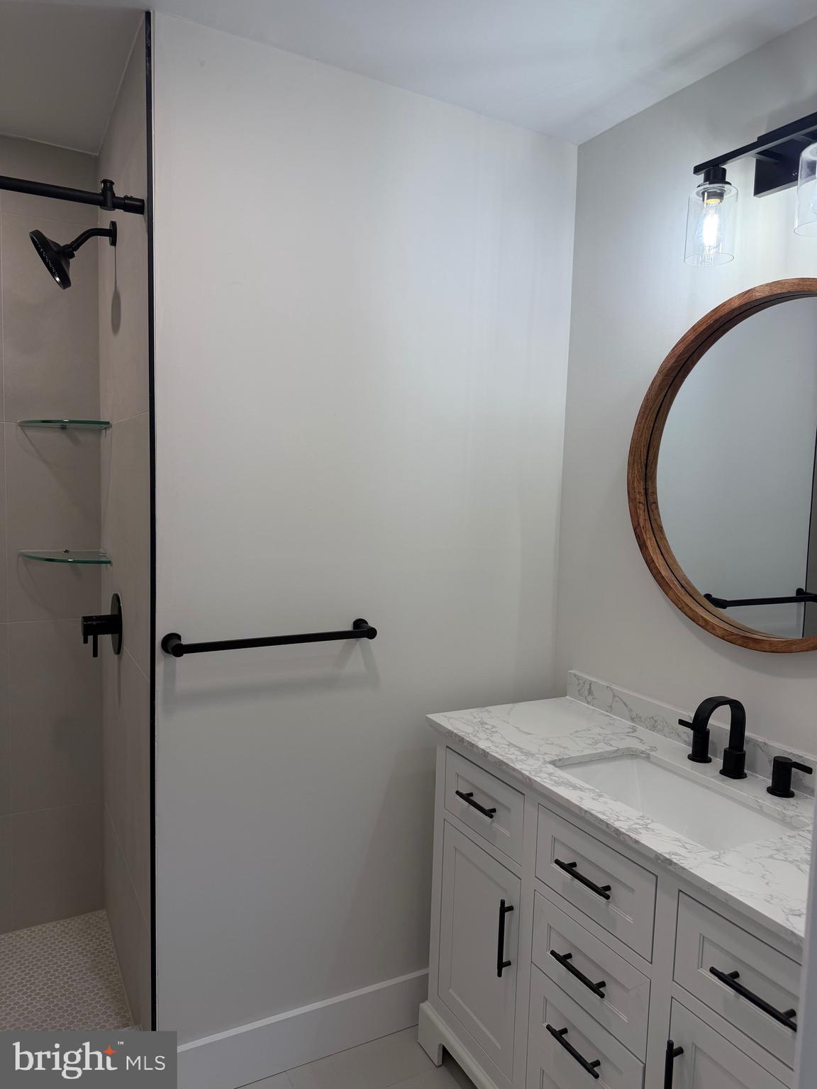 HEADLEY TRACE - Residential