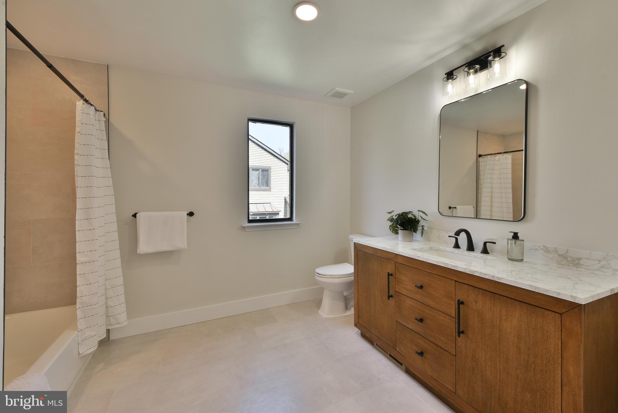 HEADLEY TRACE - Residential