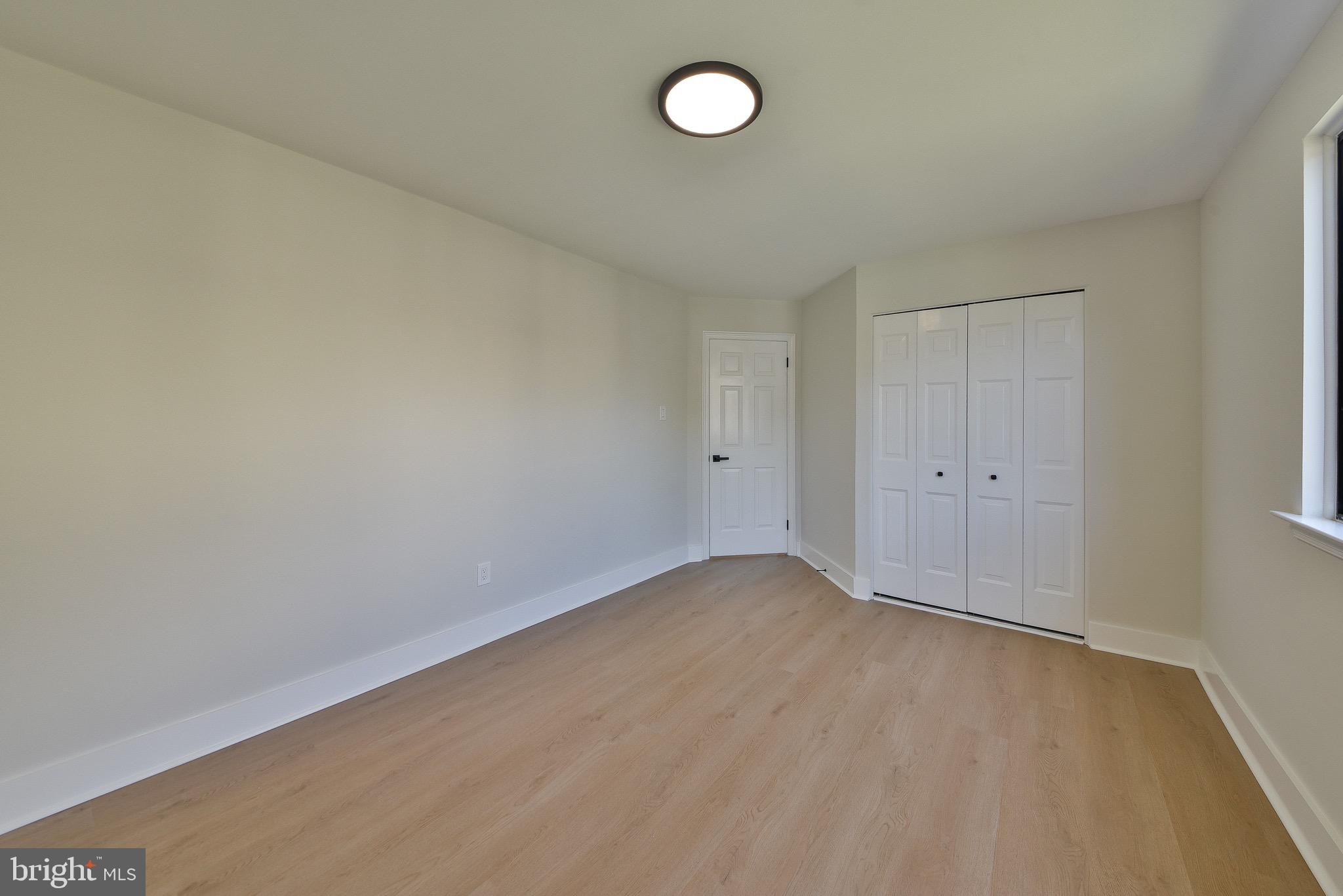 HEADLEY TRACE - Residential