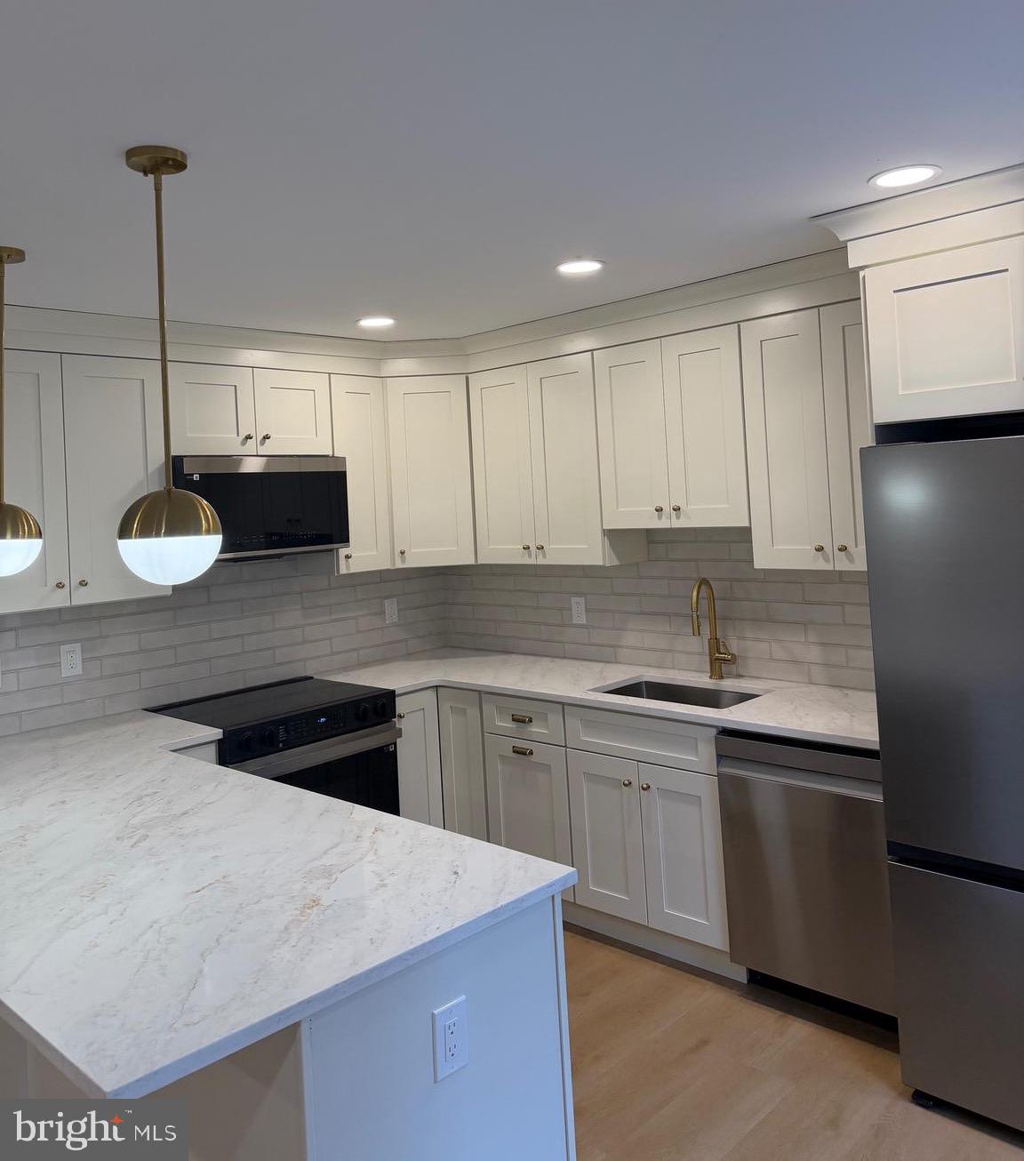 20 INDEPENDENCE PLACE