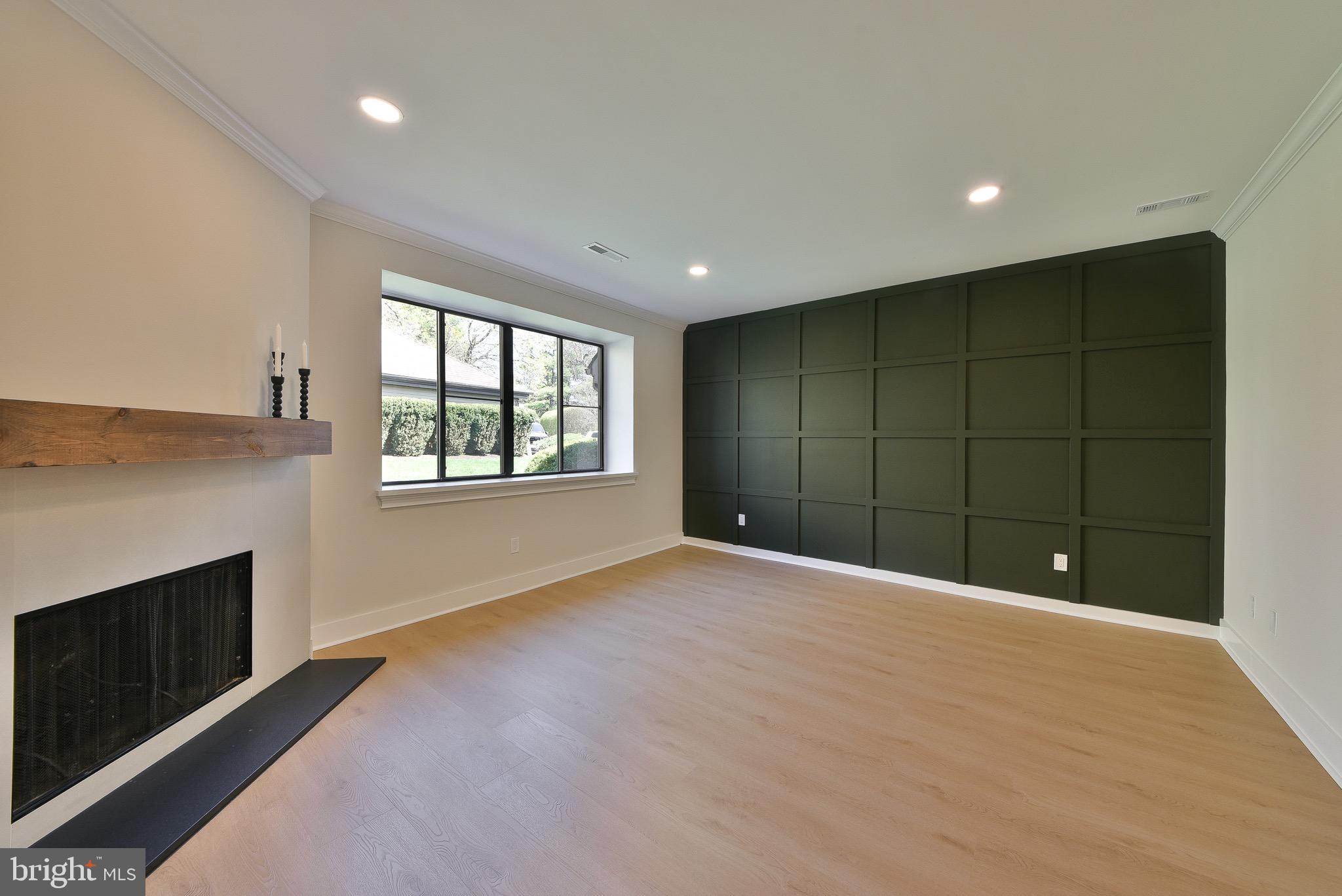 HEADLEY TRACE - Residential