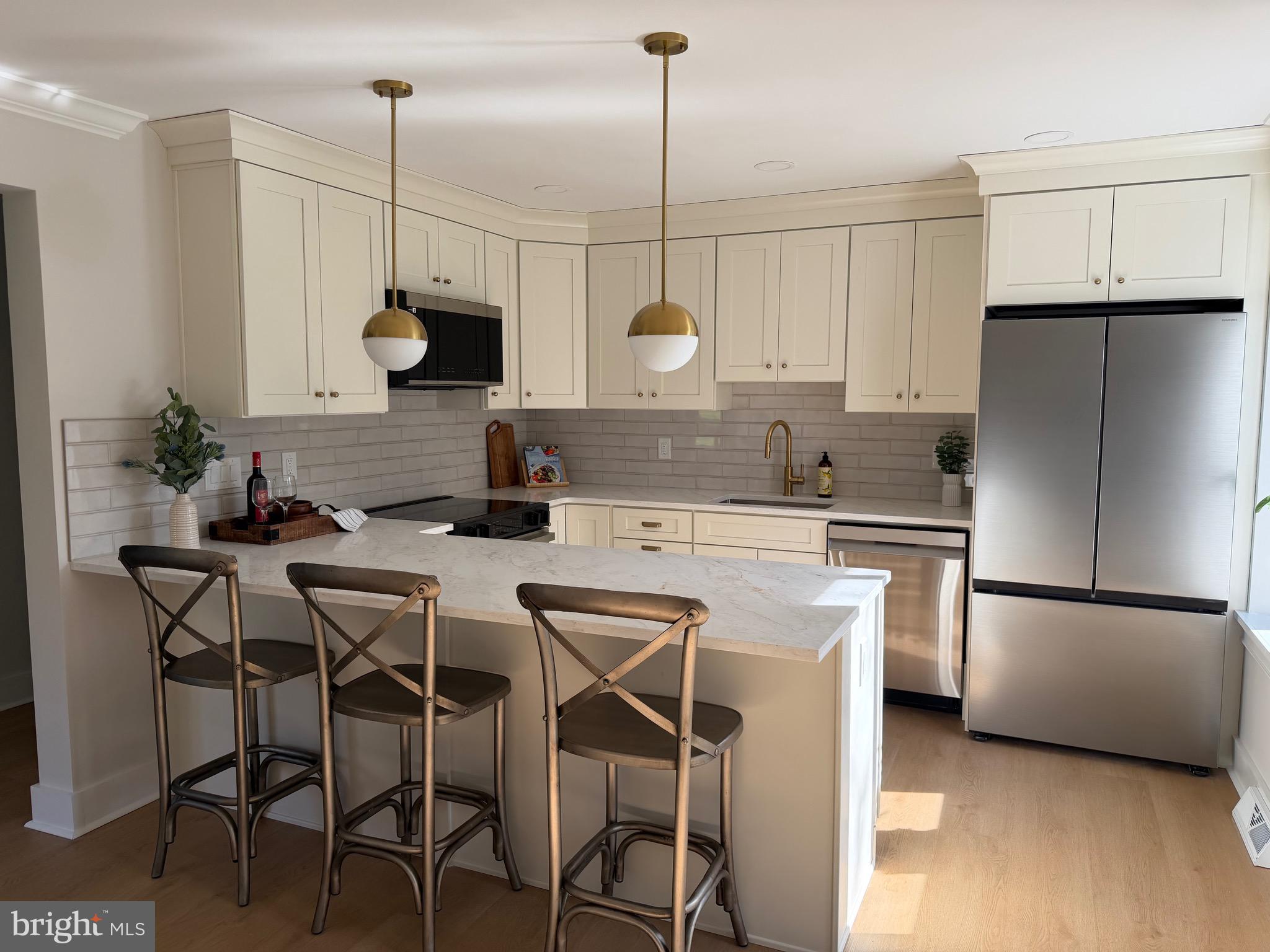 HEADLEY TRACE - Residential