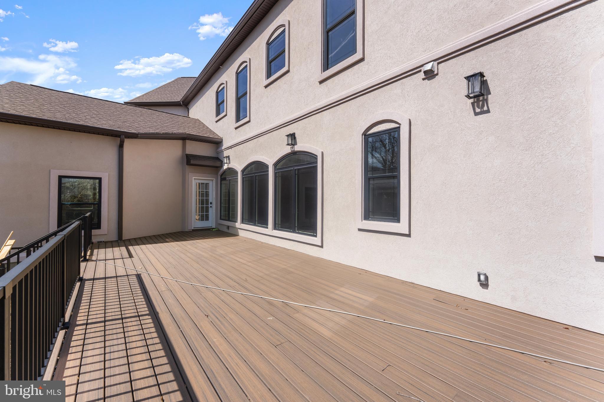 ANNANDALE ACRES - Residential