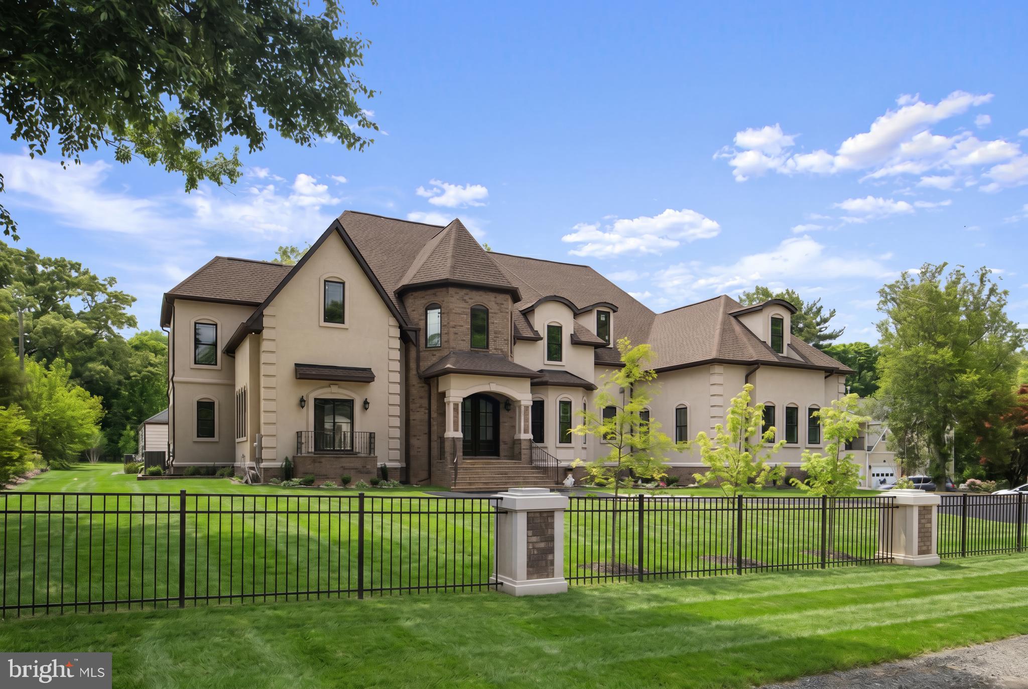 ANNANDALE ACRES - Residential