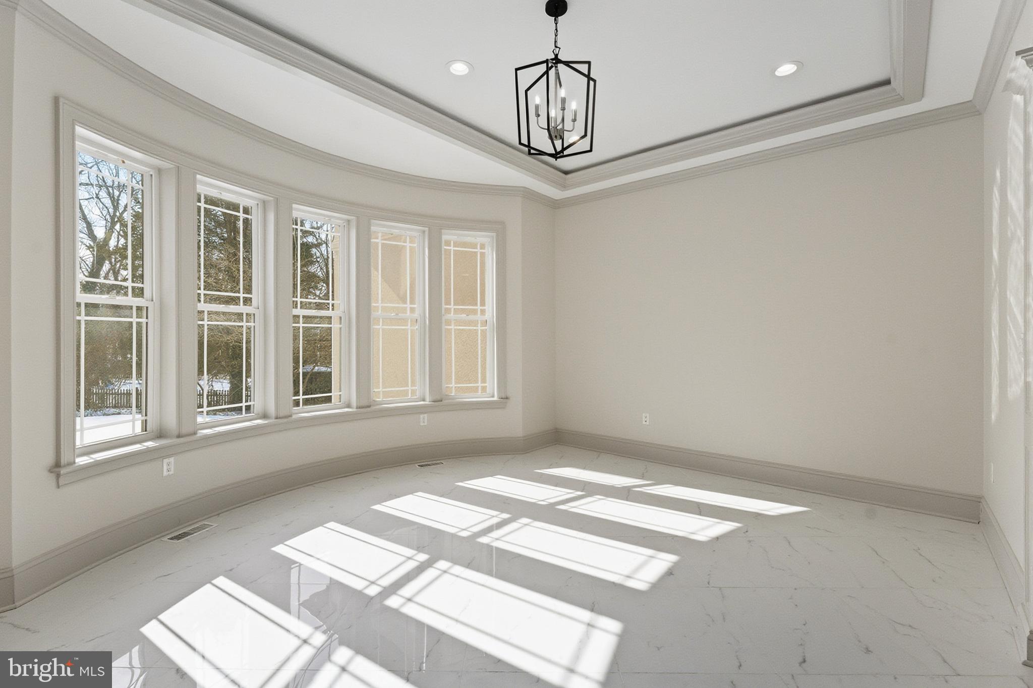 ANNANDALE ACRES - Residential