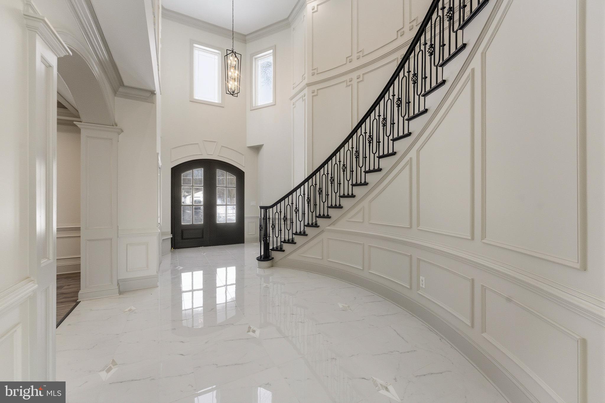 ANNANDALE ACRES - Residential