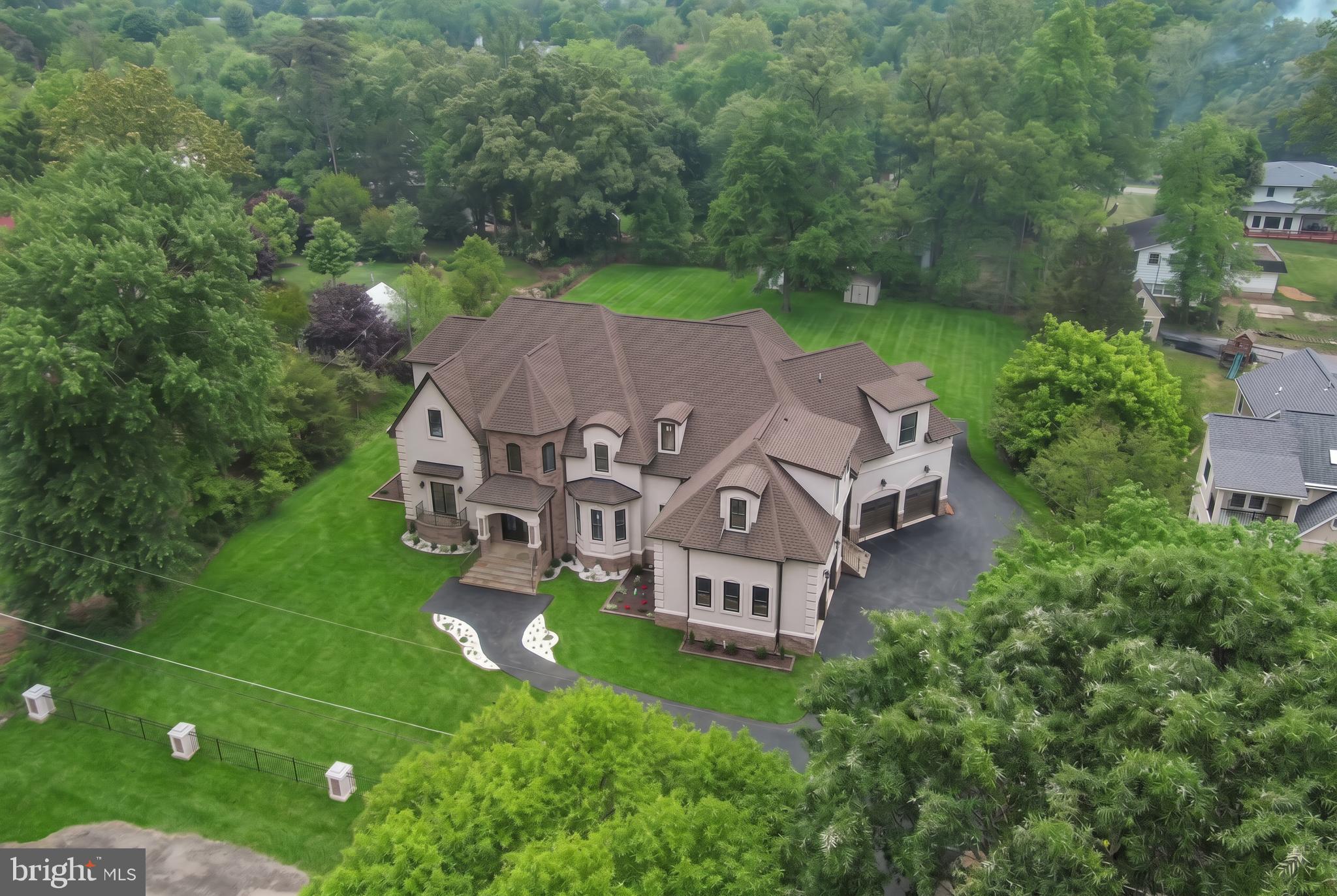 ANNANDALE ACRES - Residential
