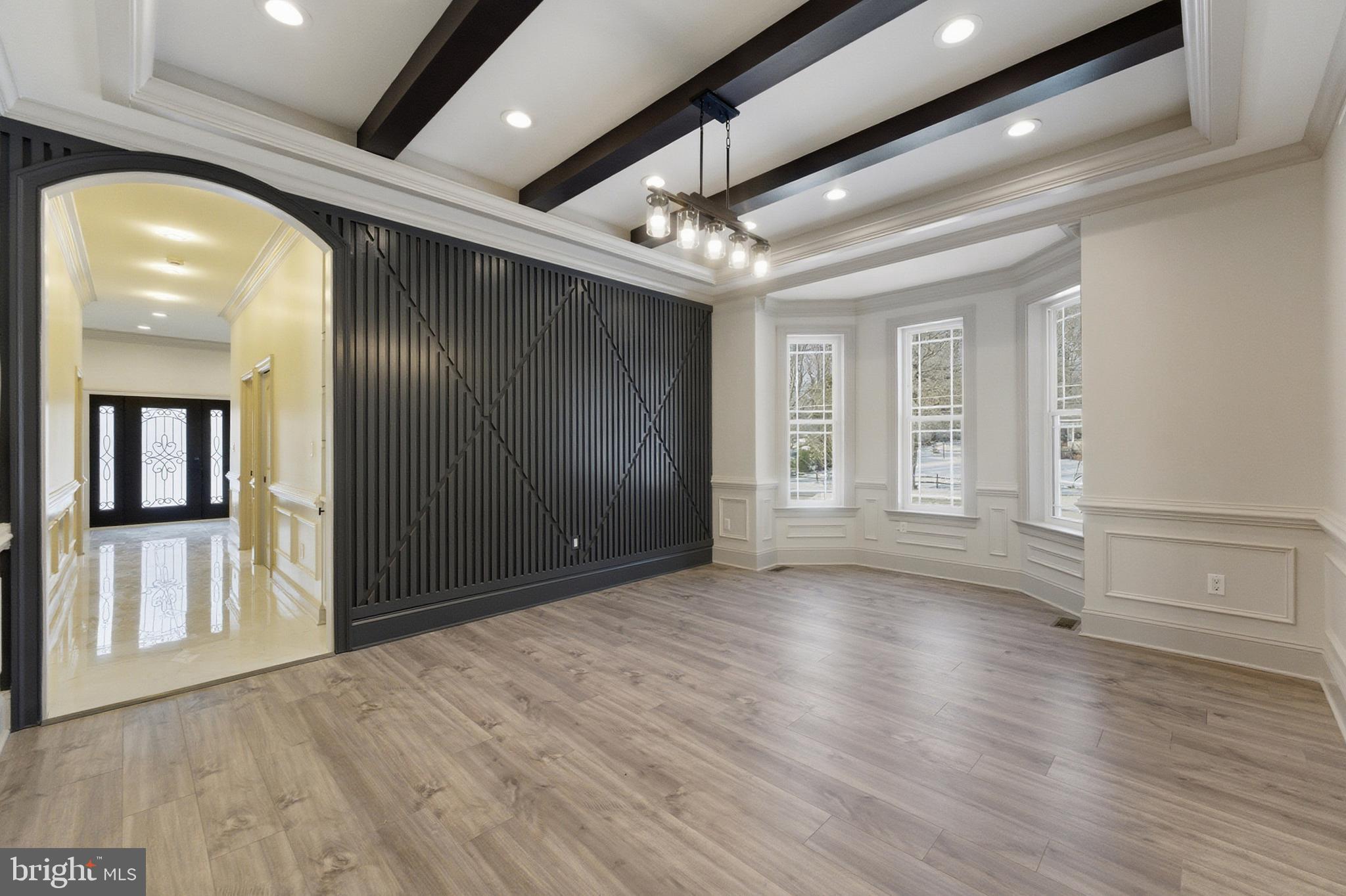 ANNANDALE ACRES - Residential