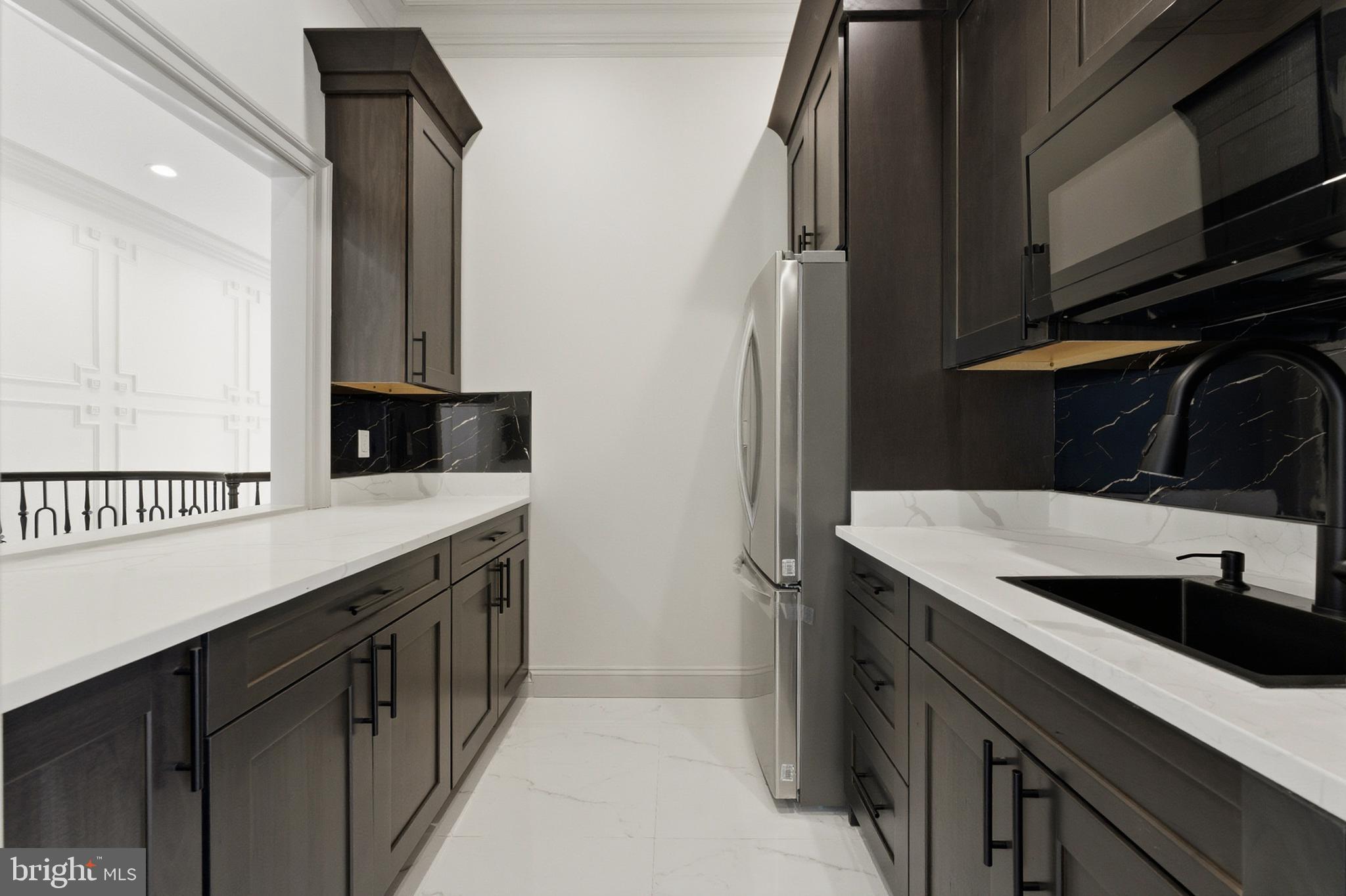 ANNANDALE ACRES - Residential