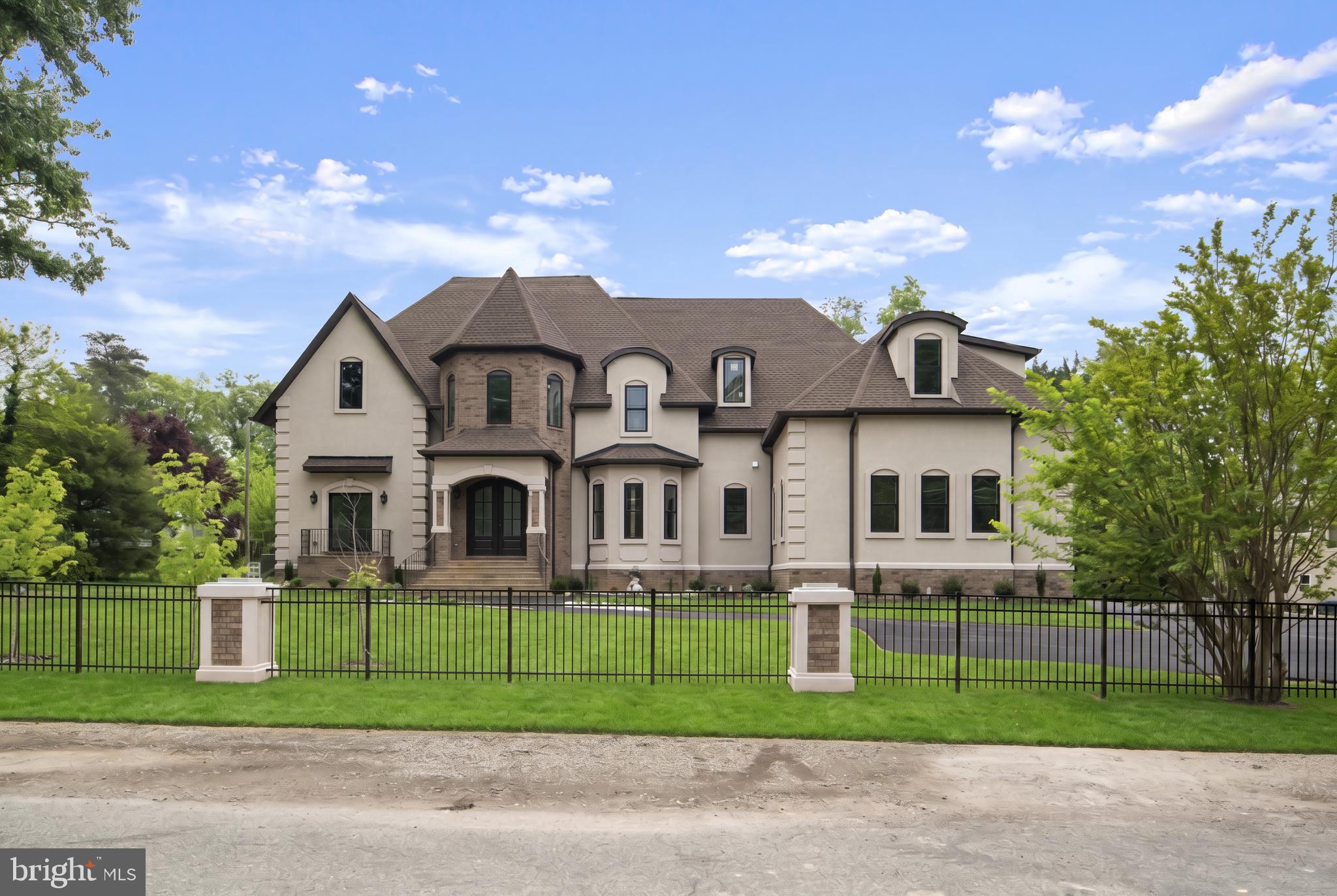 ANNANDALE ACRES - Residential