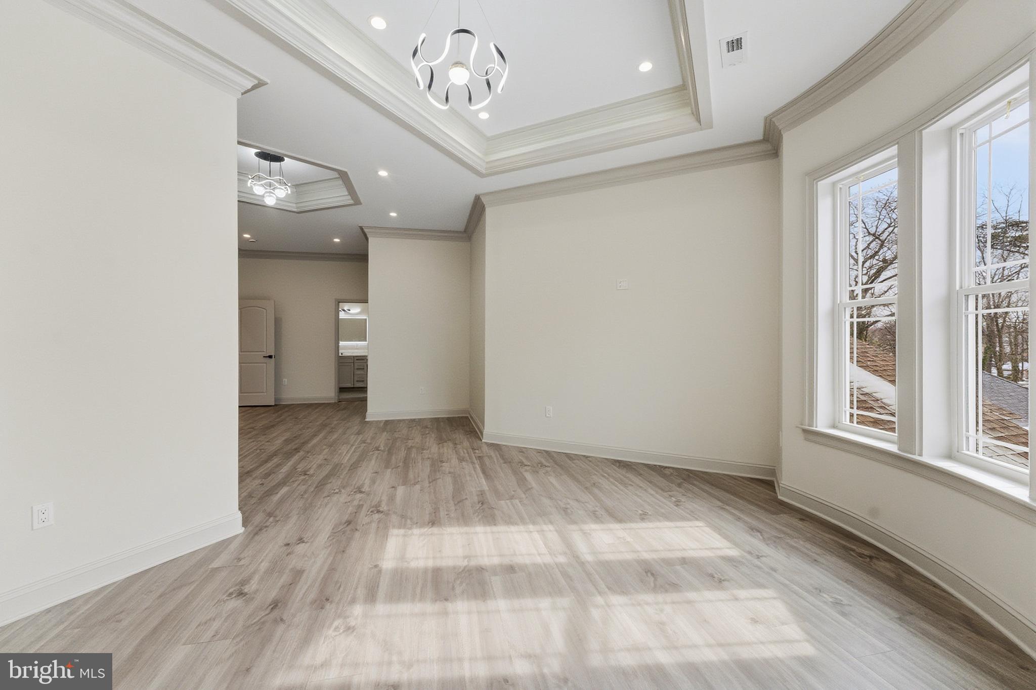 ANNANDALE ACRES - Residential