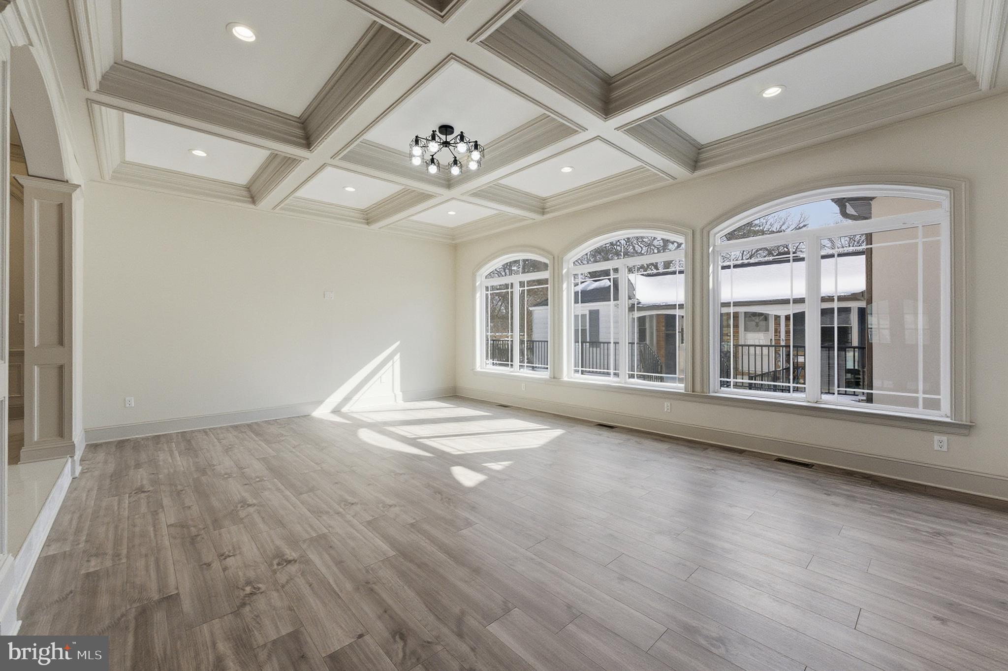ANNANDALE ACRES - Residential