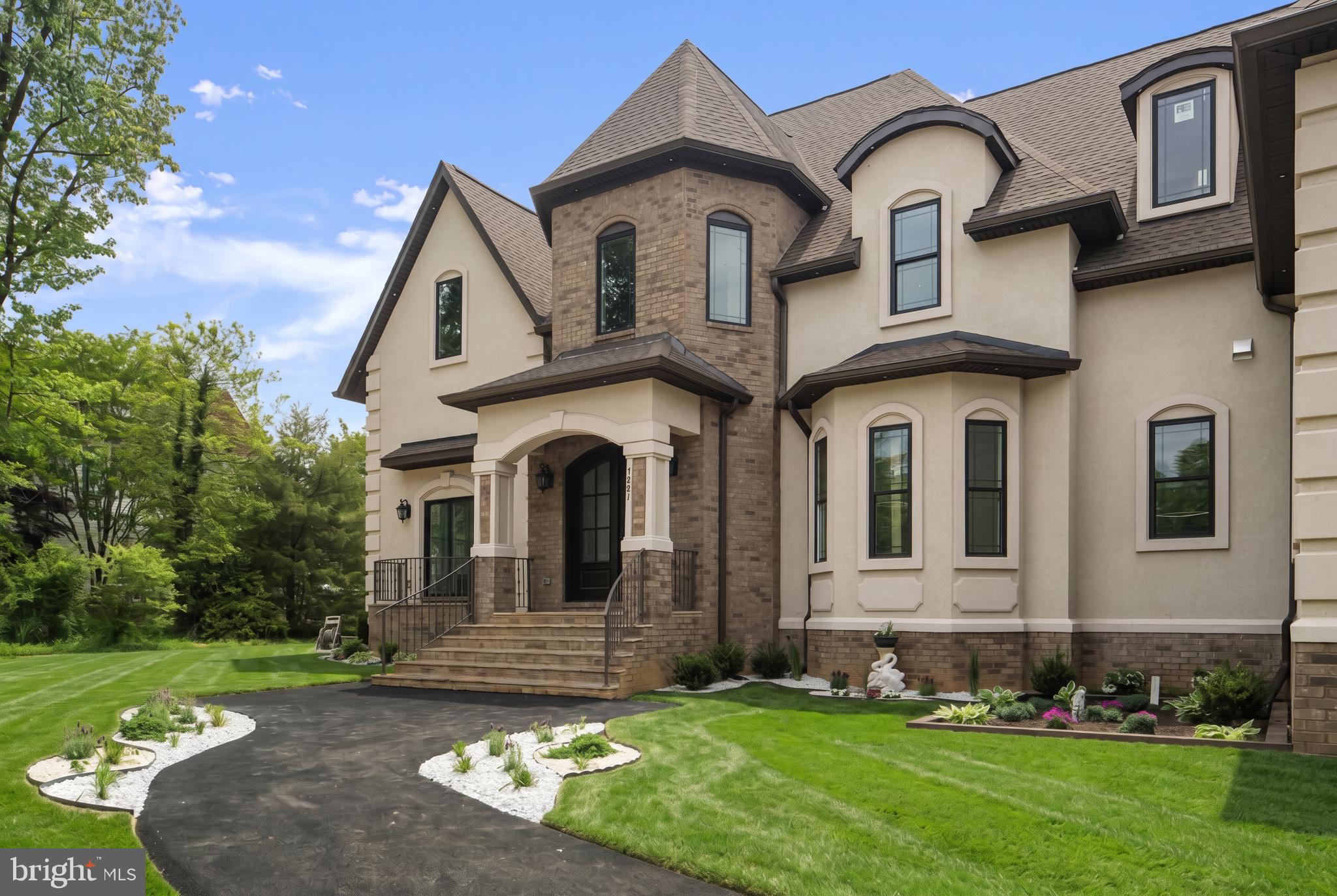 ANNANDALE ACRES - Residential