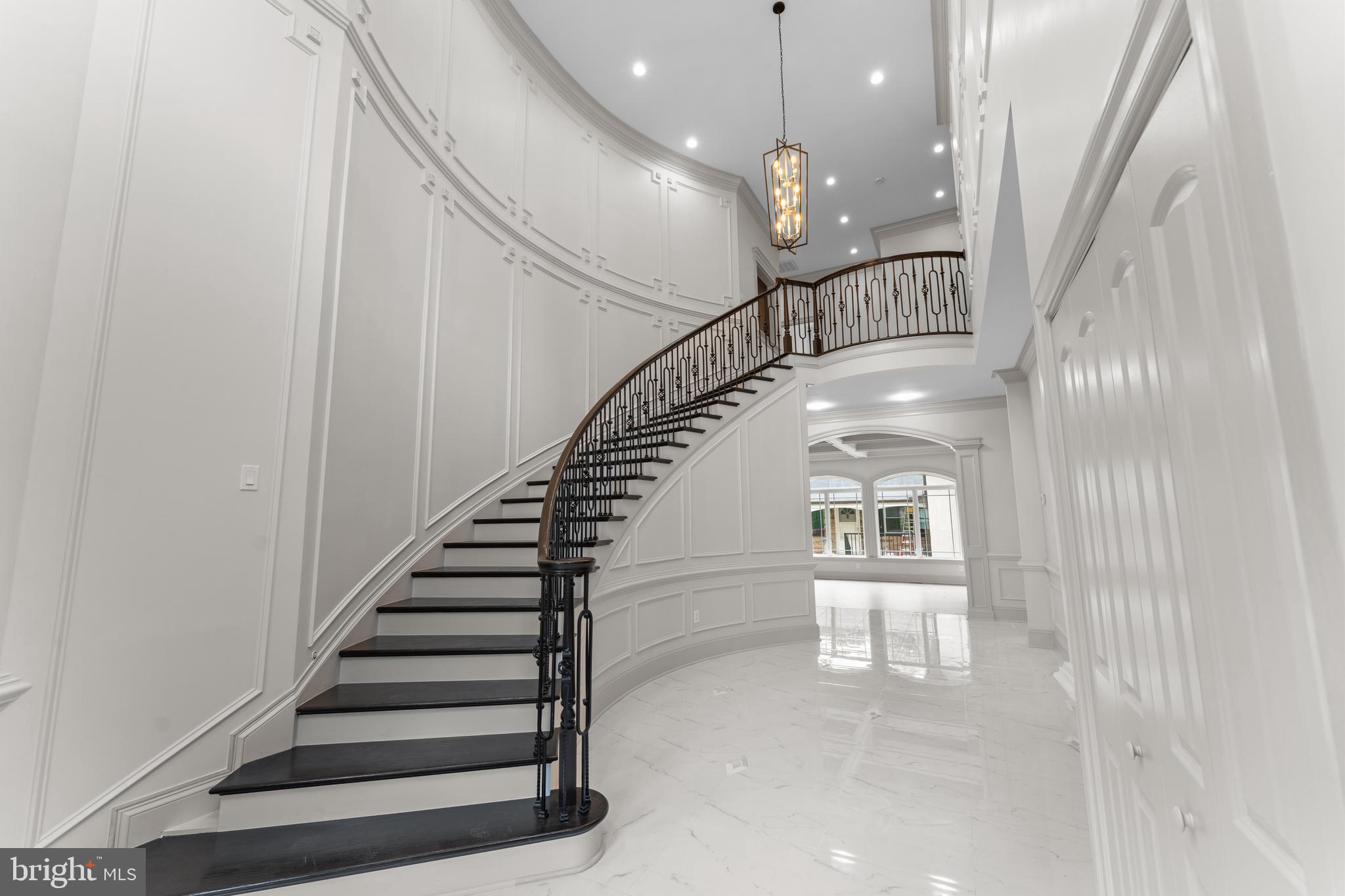 ANNANDALE ACRES - Residential