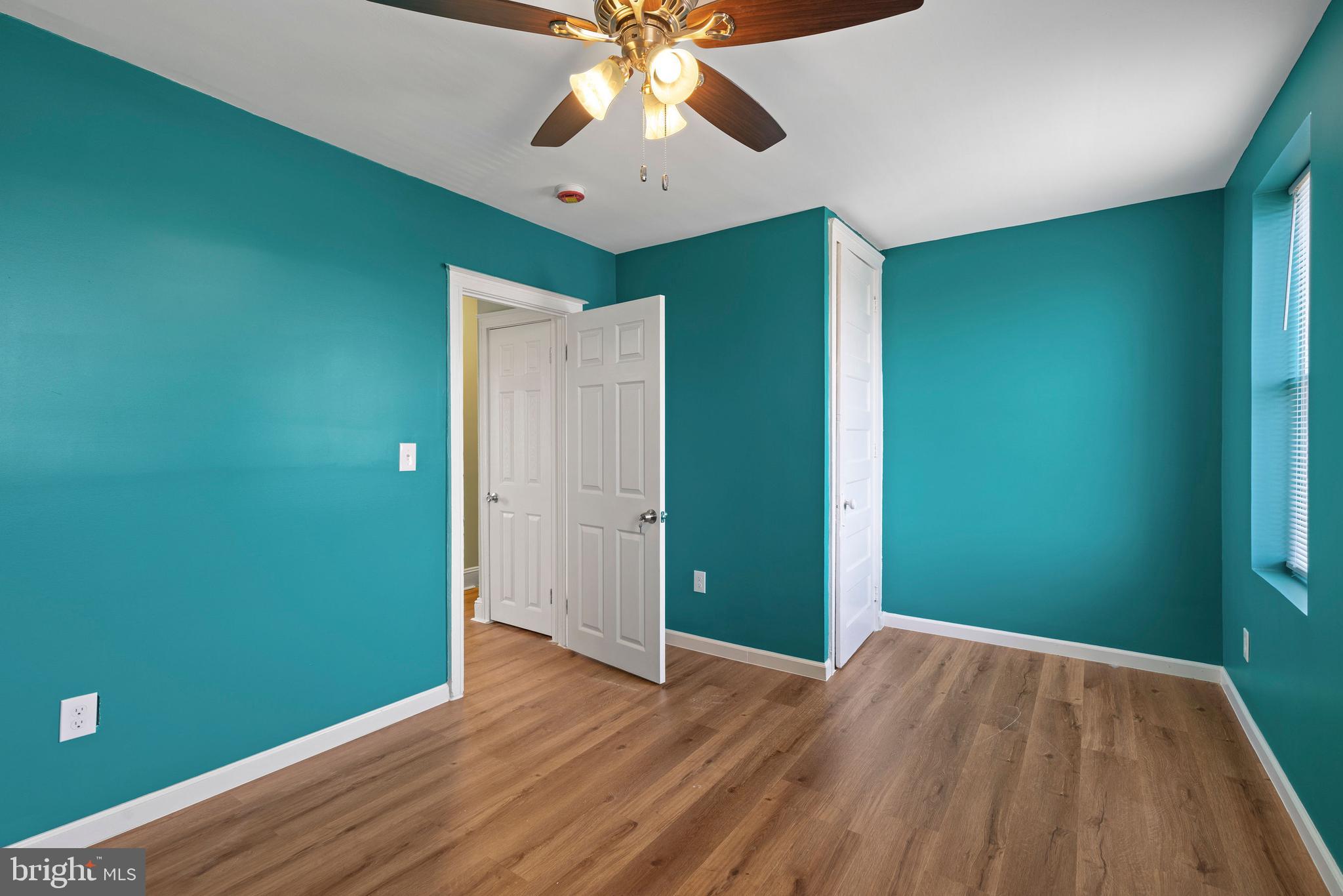 ALBEMARLE SQUARE - Residential Lease