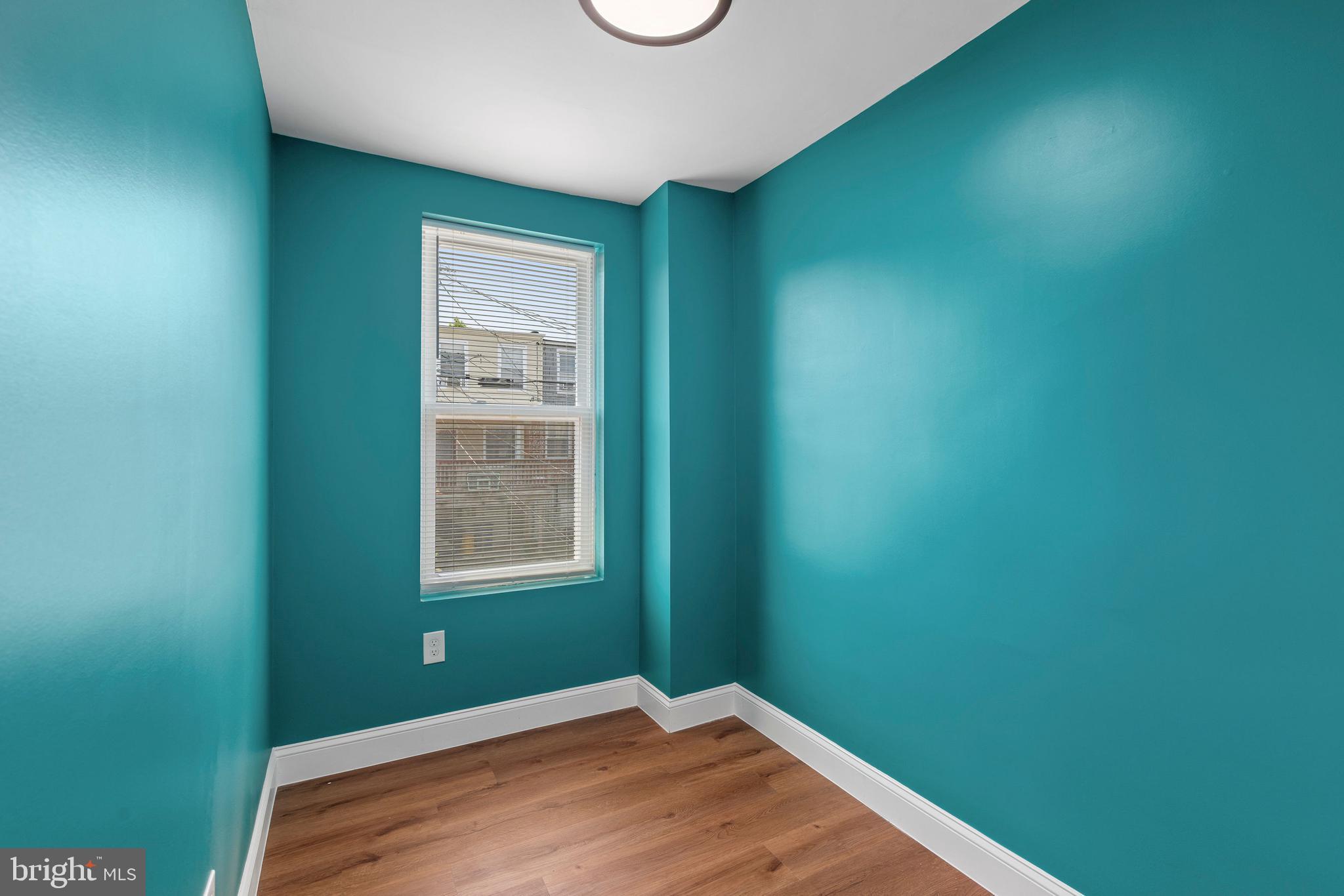 ALBEMARLE SQUARE - Residential Lease