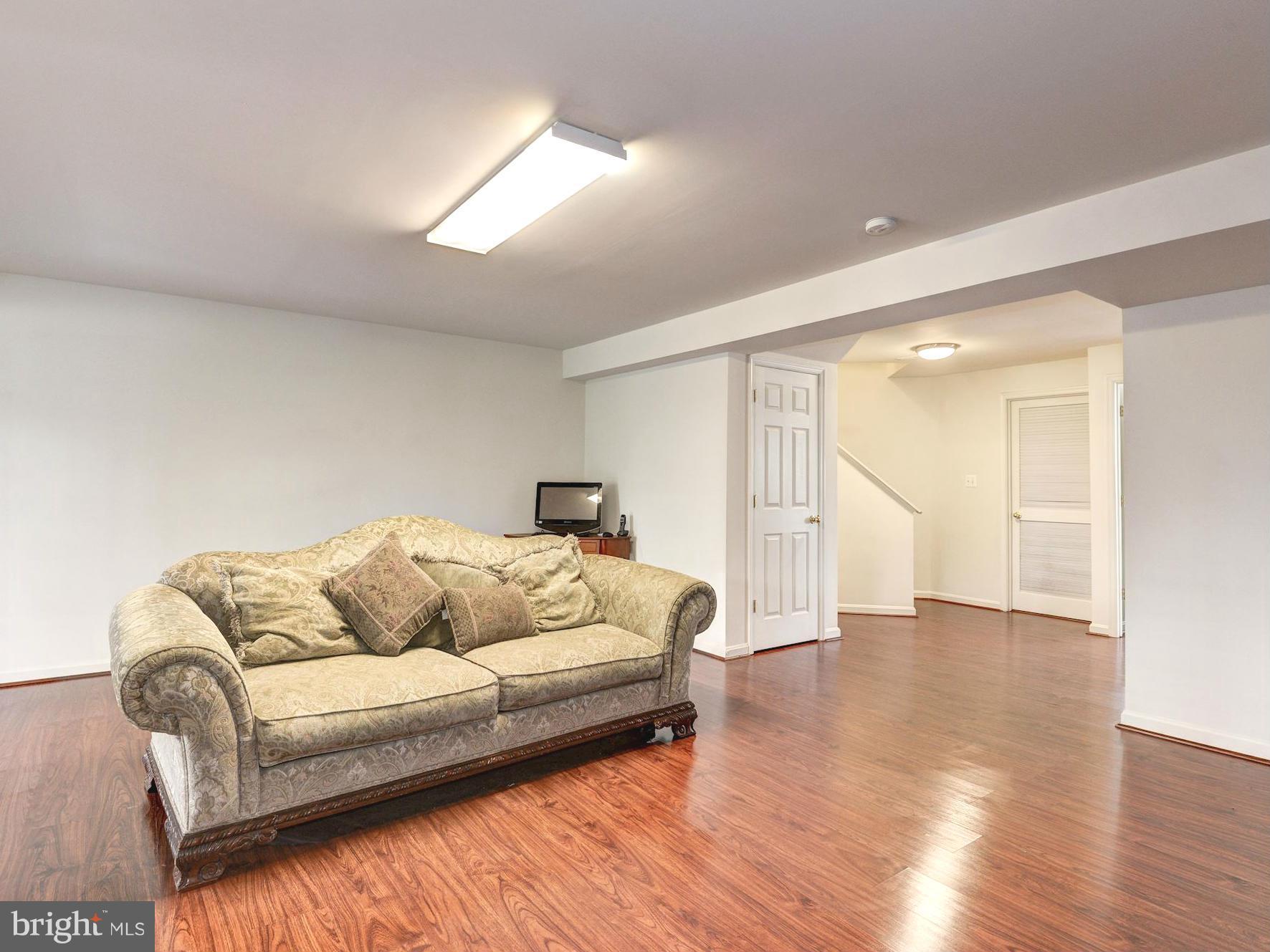 TAVISTOCK FARMS - Residential