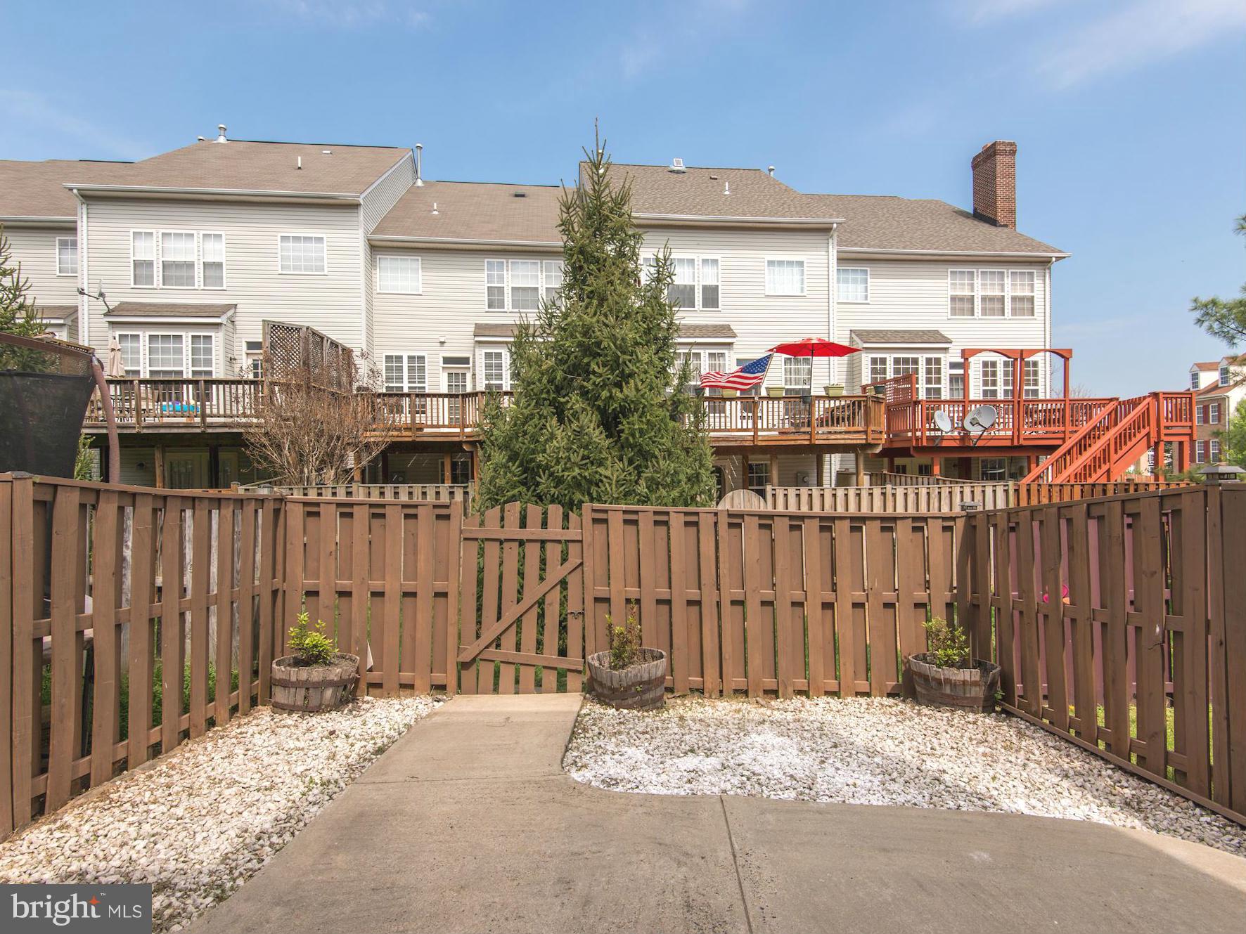 TAVISTOCK FARMS - Residential