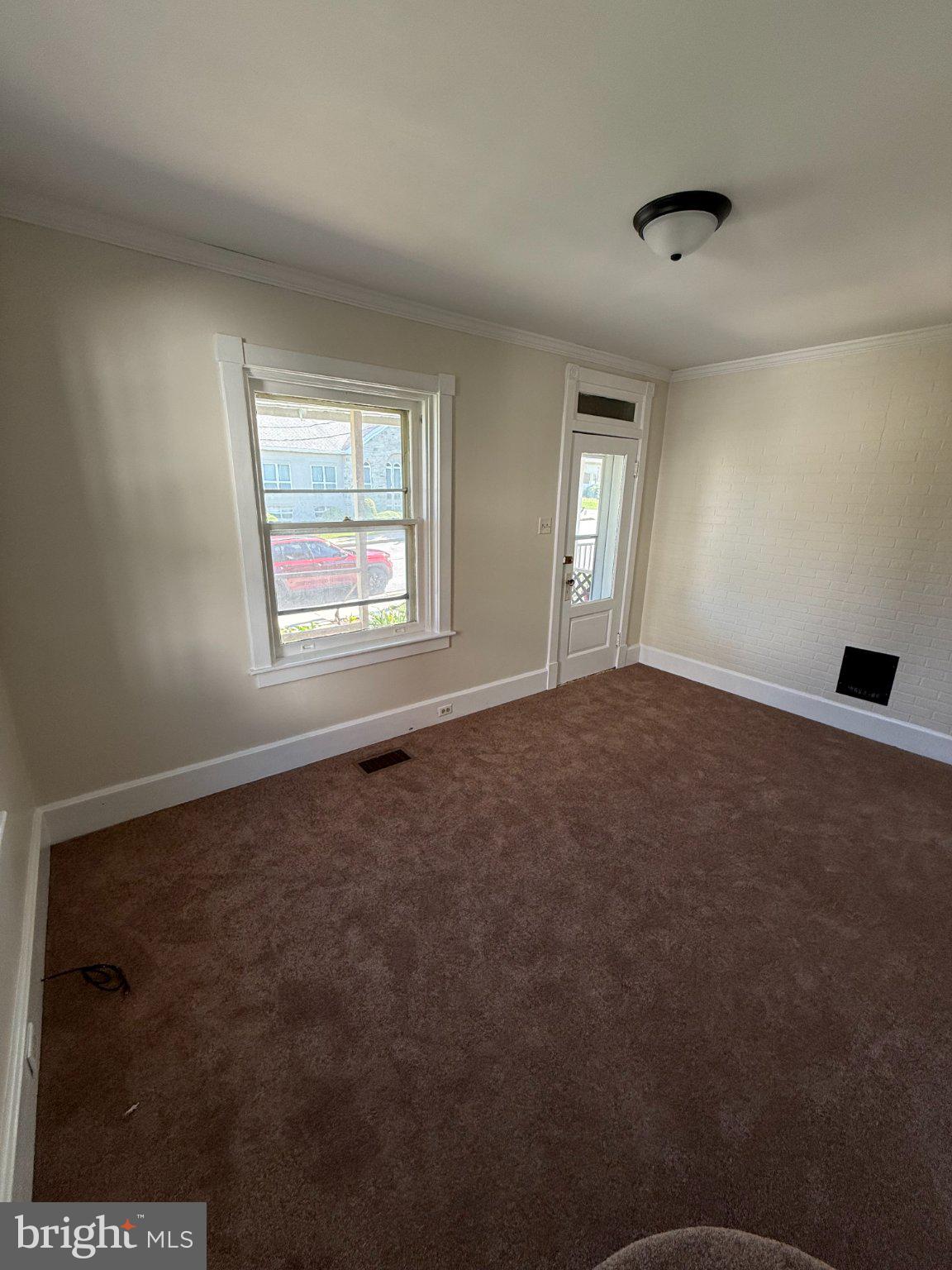 102 S HESS STREET