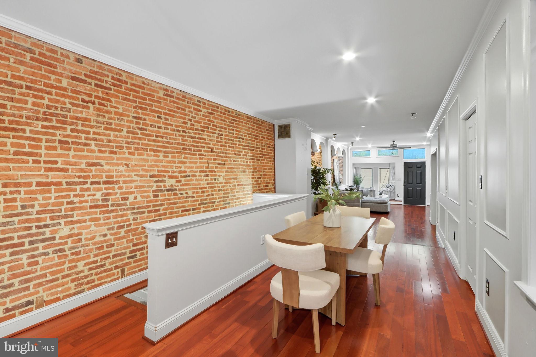 HOPKINS - Residential